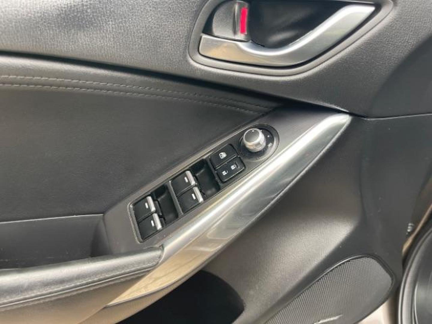 2017 BROWN Mazda Mazda6 i Touring AT (JM1GL1V56H1) with an 2.5L L4 DOHC 16V engine, 6-Speed Automatic transmission, located at 745 S Robert St, St. Paul, MN, 55107, (651) 222-2991, 44.923389, -93.081215 - Photo#16