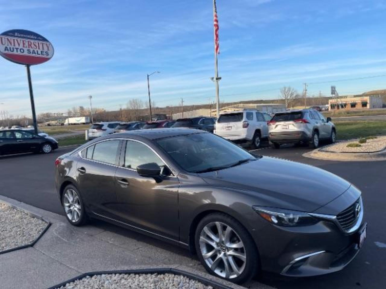 2017 BROWN Mazda Mazda6 i Touring AT (JM1GL1V56H1) with an 2.5L L4 DOHC 16V engine, 6-Speed Automatic transmission, located at 3301 W Hwy 13, Burnsville, MN, 55337, (952) 460-3200, 44.775333, -93.320808 - Photo #7