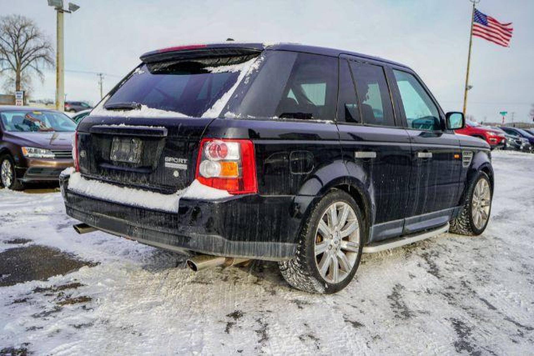 2008 Java Black Land Rover Range Rover Sport Supercharged (SALSH23428A) with an 4.2L V8 DOHC 32V SUPERCHARGED engine, 6-Speed Automatic transmission, located at 745 S Robert St, St. Paul, MN, 55107, (651) 222-2991, 44.923389, -93.081215 - Photo #4