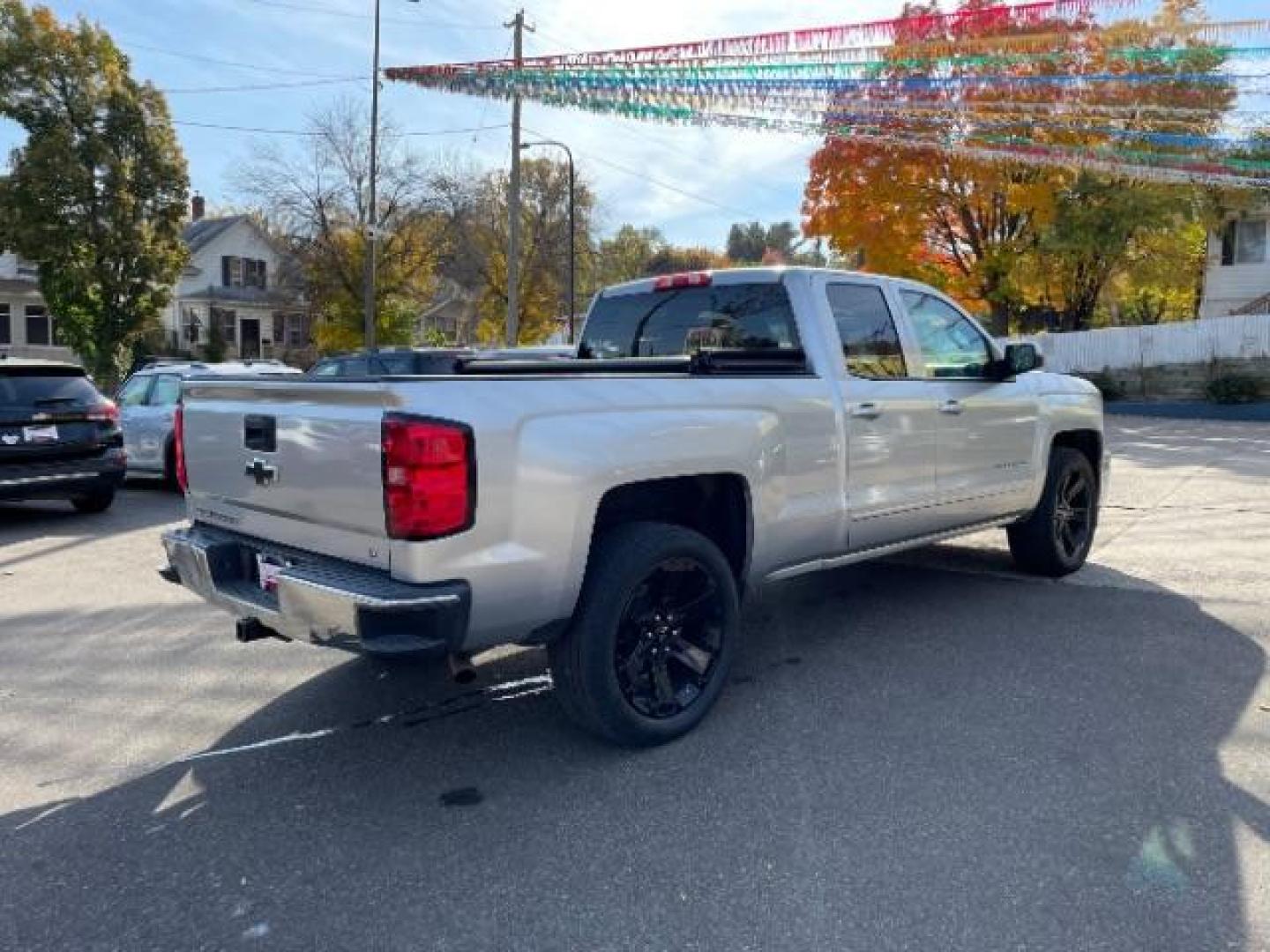 2015 Silver Ice Metallic Chevrolet Silverado 1500 LT Double Cab 2WD (1GCRCREC0FZ) with an 5.3L V8 OHV 16V engine, 6-Speed Automatic transmission, located at 745 S Robert St, St. Paul, MN, 55107, (651) 222-2991, 44.923389, -93.081215 - Photo#2