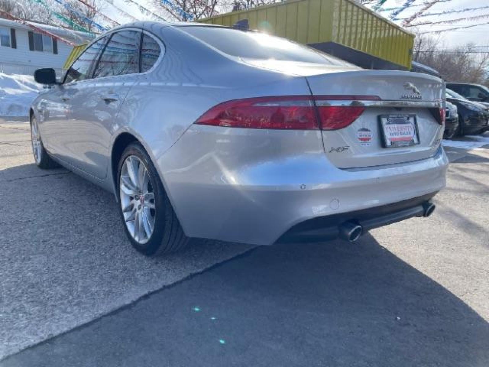 2016 Rhodium Silver Metallic Jaguar XF-Series 35t Prestige AWD (SAJBK4BV4GC) with an 3.0L V6 DOHC 24V SUPERCHARGED engine, 8-Speed Automatic transmission, located at 745 S Robert St, St. Paul, MN, 55107, (651) 222-2991, 44.923389, -93.081215 - Photo #4