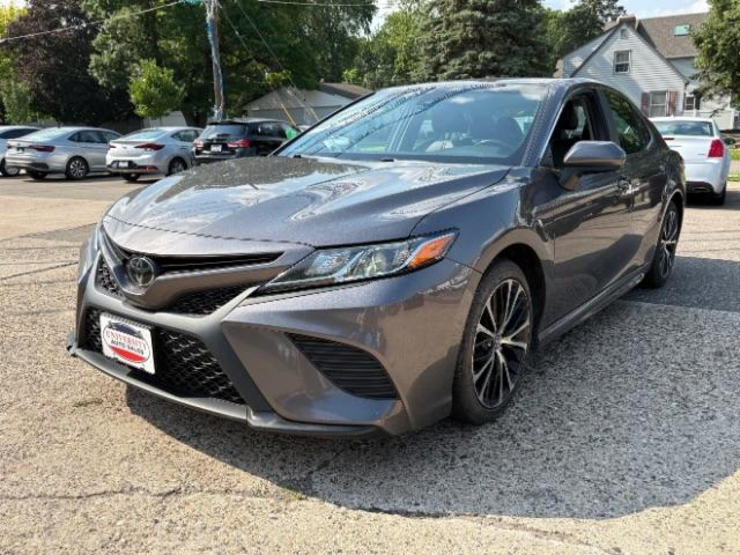2020 Toyota Camry SE (4T1G11AK7LU) with an 2.5L L4 DOHC 16V engine, 8-Speed Automatic transmission, located at 745 S Robert St, St. Paul, MN, 55107, (651) 222-2991, 44.923389, -93.081215- Photo#2