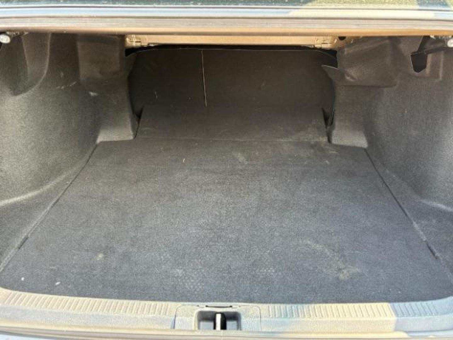 2020 Toyota Camry SE (4T1G11AK7LU) with an 2.5L L4 DOHC 16V engine, 8-Speed Automatic transmission, located at 745 S Robert St, St. Paul, MN, 55107, (651) 222-2991, 44.923389, -93.081215- Photo#7