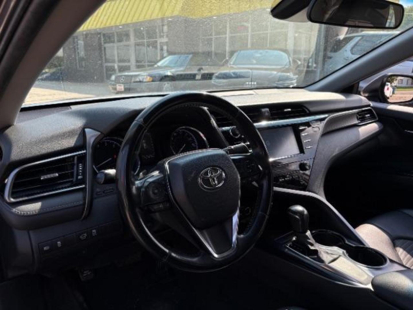 2020 Toyota Camry SE (4T1G11AK7LU) with an 2.5L L4 DOHC 16V engine, 8-Speed Automatic transmission, located at 745 S Robert St, St. Paul, MN, 55107, (651) 222-2991, 44.923389, -93.081215- Photo#11