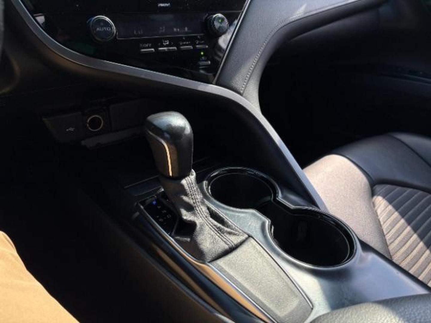 2020 Toyota Camry SE (4T1G11AK7LU) with an 2.5L L4 DOHC 16V engine, 8-Speed Automatic transmission, located at 745 S Robert St, St. Paul, MN, 55107, (651) 222-2991, 44.923389, -93.081215- Photo#17