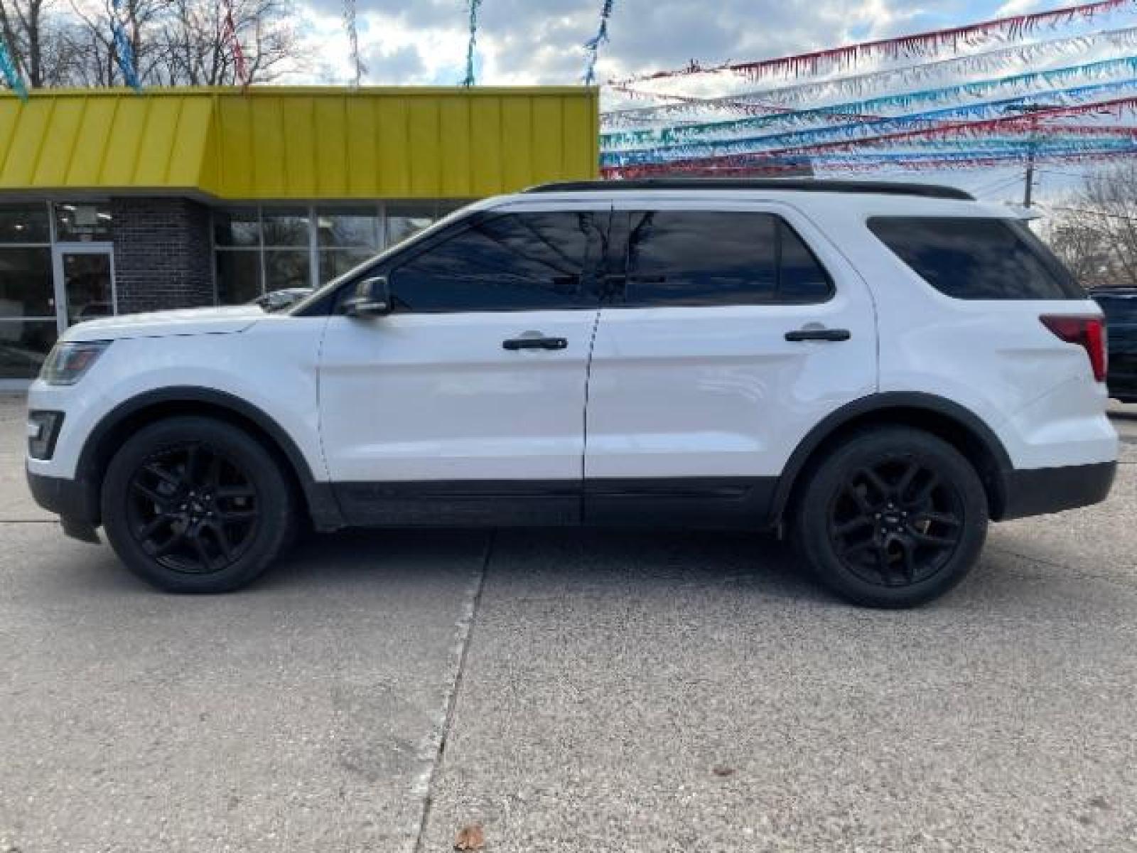 2016 White Platinum Metallic Tri-coat /Ebony Black w/Red Accent Stitching, premium leathe Ford Explorer Sport 4WD (1FM5K8GT5GG) with an 3.5L V6 DOHC 24V engine, 6-Speed Automatic transmission, located at 834 West 7th Street, St. Paul, MN, 55102, (651) 797-6393, 44.930954, -93.121559 - Photo #2