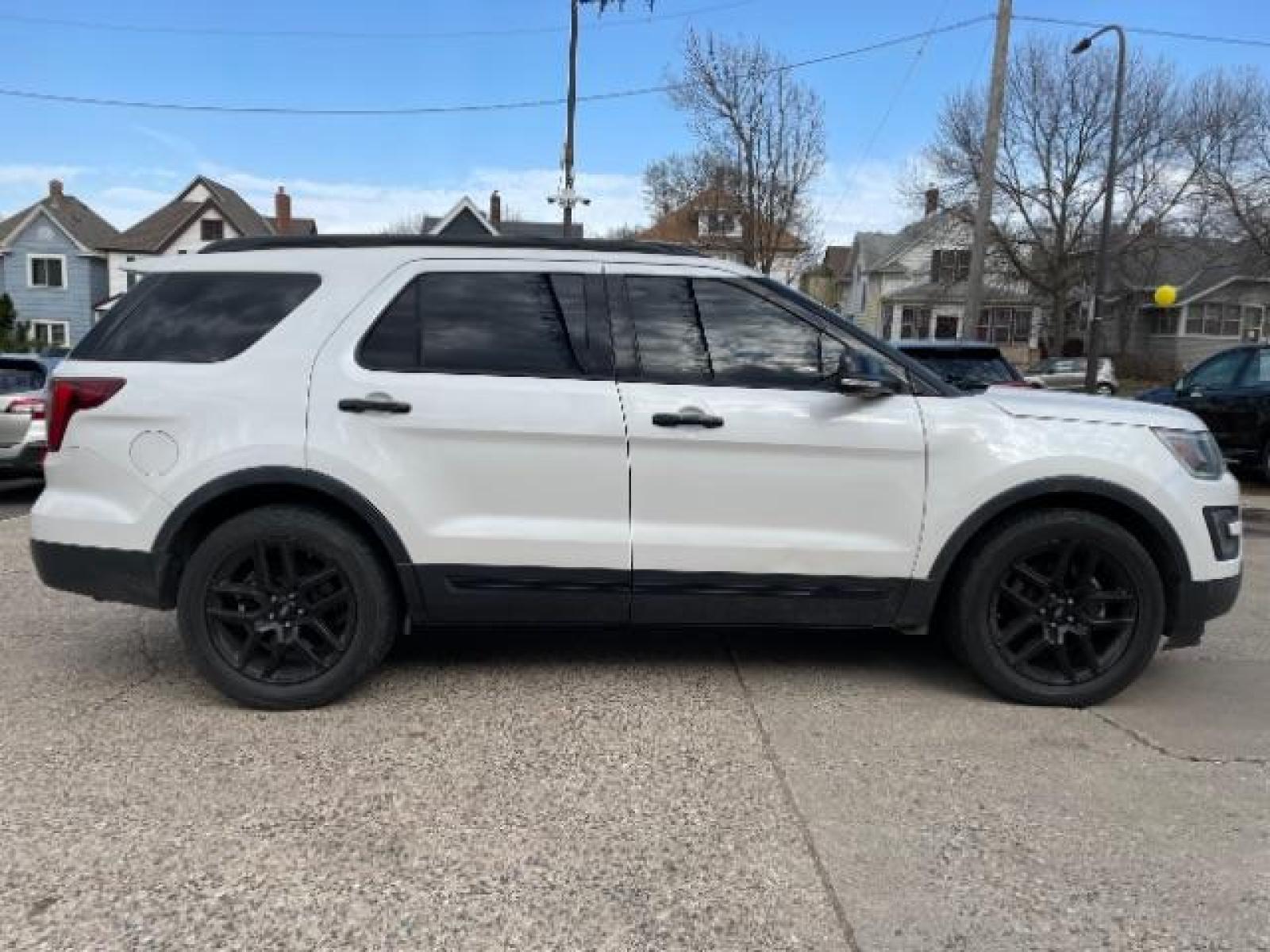2016 White Platinum Metallic Tri-coat /Ebony Black w/Red Accent Stitching, premium leathe Ford Explorer Sport 4WD (1FM5K8GT5GG) with an 3.5L V6 DOHC 24V engine, 6-Speed Automatic transmission, located at 834 West 7th Street, St. Paul, MN, 55102, (651) 797-6393, 44.930954, -93.121559 - Photo #6