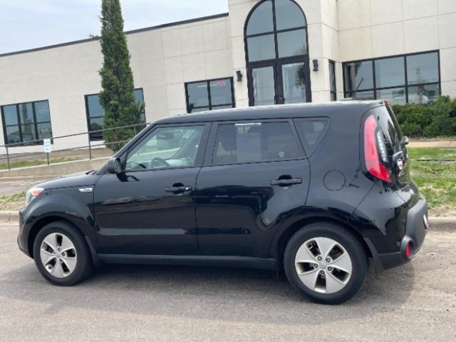 2016 Shadow Black Kia Soul Base 6A (KNDJN2A26G7) with an 1.6L L4 DOHC 16V engine, 6-Speed Automatic transmission, located at 3301 W Hwy 13, Burnsville, MN, 55337, (952) 460-3200, 44.775333, -93.320808 - Photo #2