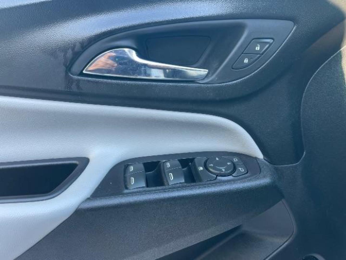 2019 Summit White Chevrolet Equinox LS 1.5 AWD (2GNAXSEVXK6) with an 1.5L L4 DIR DOHC 16V engine, 6-Speed Automatic transmission, located at 745 S Robert St, St. Paul, MN, 55107, (651) 222-2991, 44.923389, -93.081215 - Photo#12