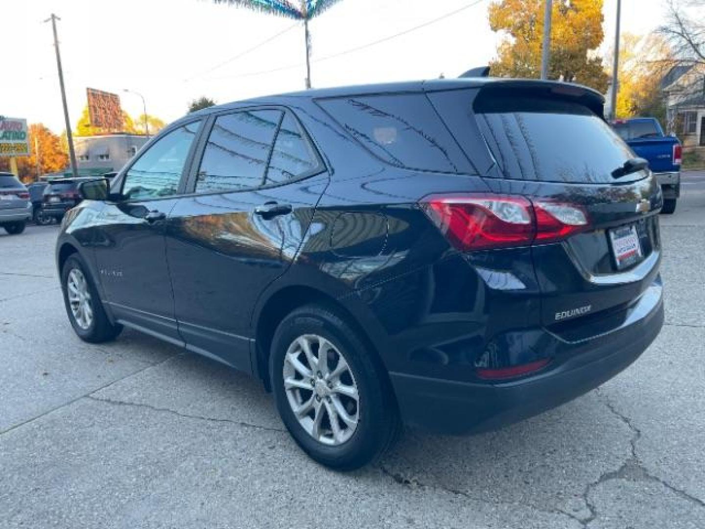2020 BLUE Chevrolet Equinox LS 2WD (2GNAXHEV6L6) with an 1.5L L4 DIR DOHC 16V engine, 6-Speed Automatic transmission, located at 745 S Robert St, St. Paul, MN, 55107, (651) 222-2991, 44.923389, -93.081215 - Photo#6