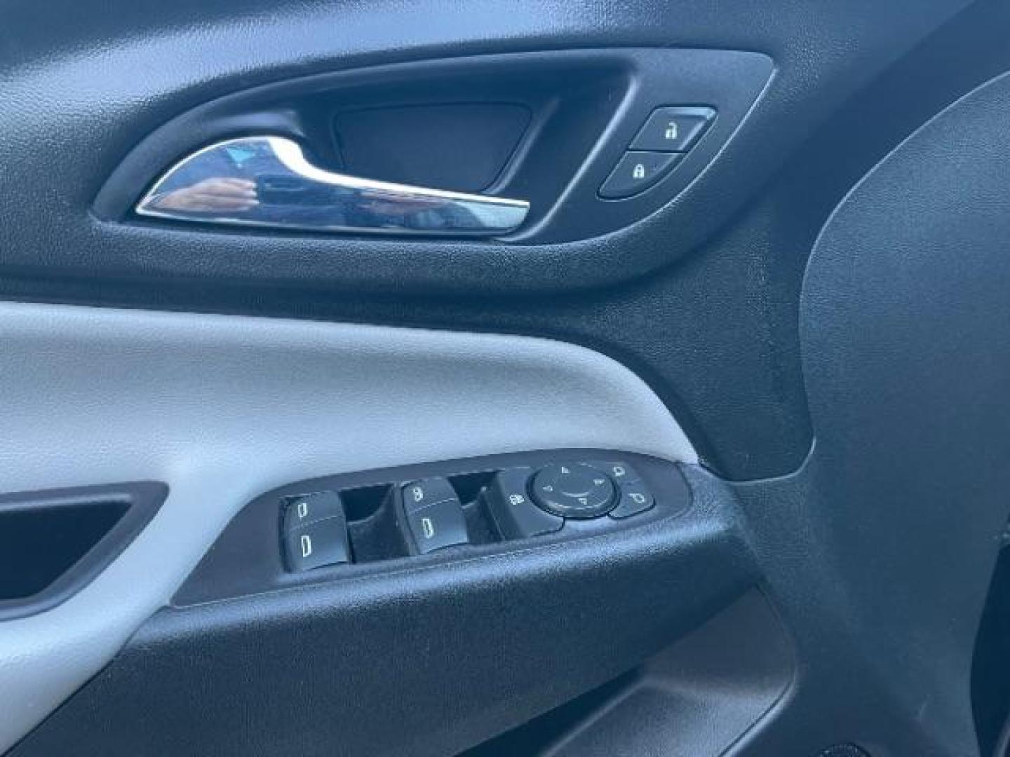 2020 BLUE Chevrolet Equinox LS 2WD (2GNAXHEV6L6) with an 1.5L L4 DIR DOHC 16V engine, 6-Speed Automatic transmission, located at 745 S Robert St, St. Paul, MN, 55107, (651) 222-2991, 44.923389, -93.081215 - Photo#16