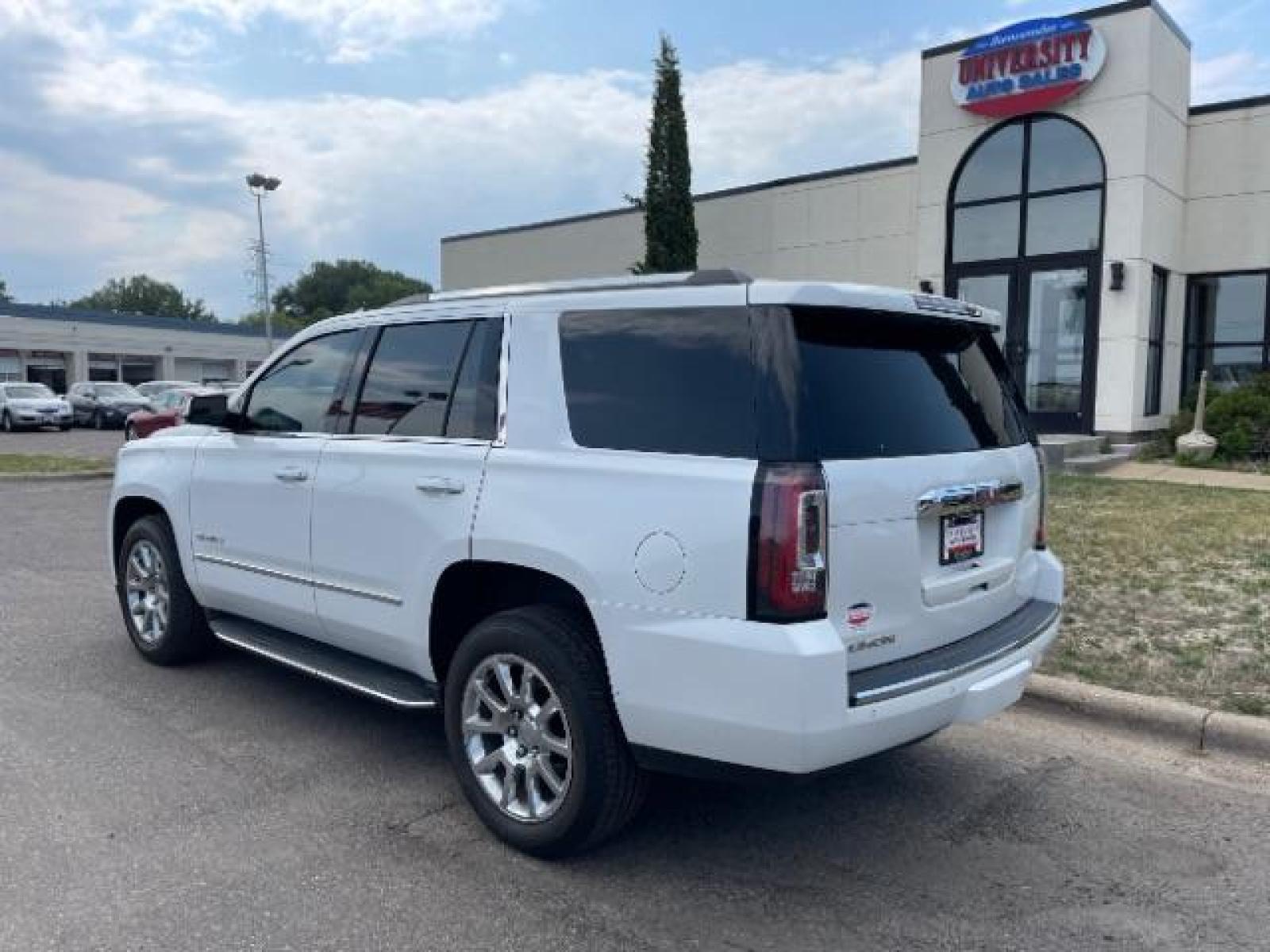 2016 Summit White GMC Yukon Denali 4WD (1GKS2CKJ7GR) with an 6.2L V8 OHV 16V engine, 6-Speed Automatic transmission, located at 745 S Robert St, St. Paul, MN, 55107, (651) 222-2991, 44.923389, -93.081215 - Photo #3