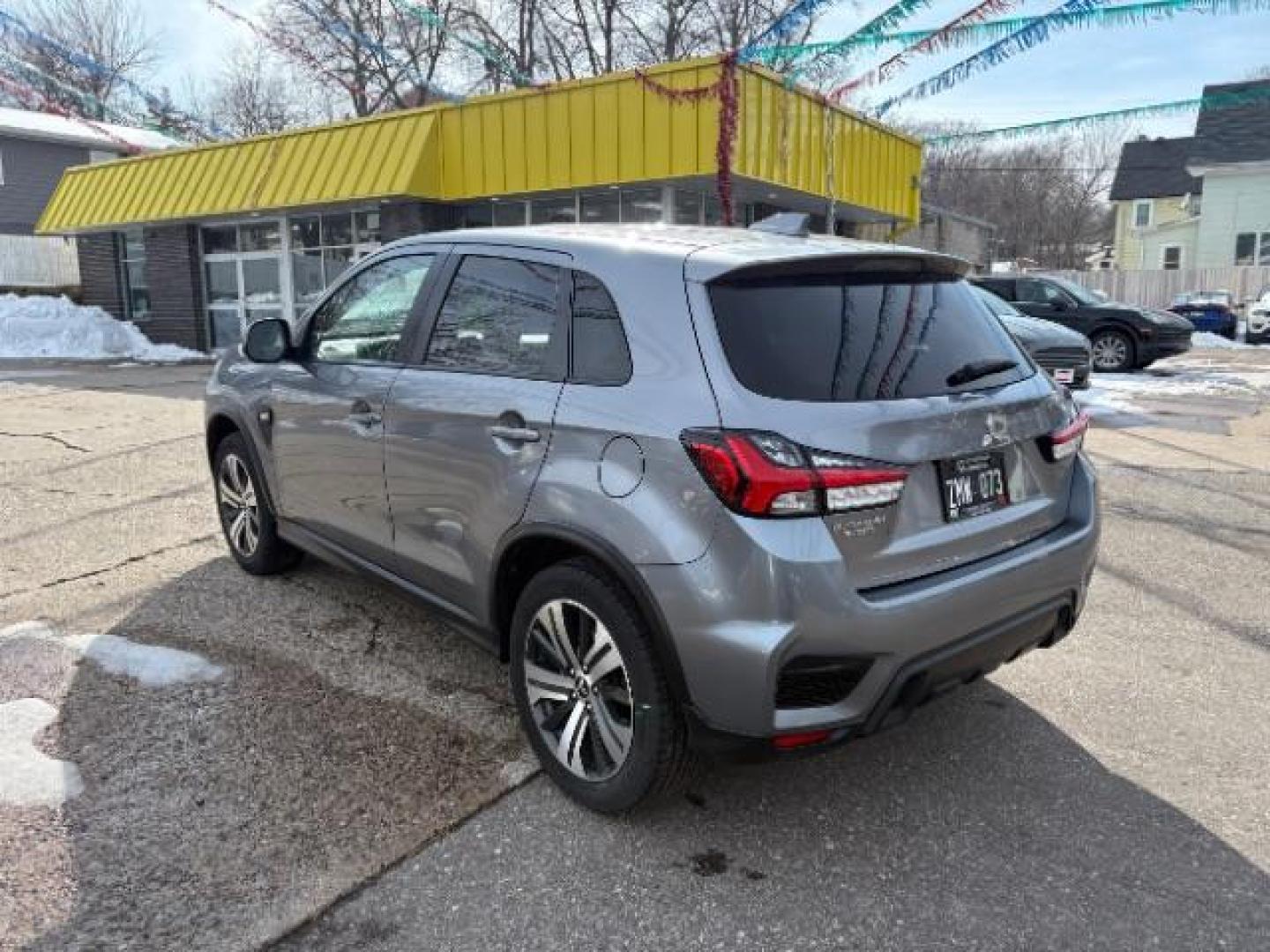 2022 Mercury Gray Metalli Mitsubishi Outlander Sport 2.0 ES CVT (JA4APUAU1NU) with an 2.0L L4 DOHC 16V engine, Continuously Variabl transmission, located at 745 S Robert St, St. Paul, MN, 55107, (651) 222-2991, 44.923389, -93.081215 - Photo#4