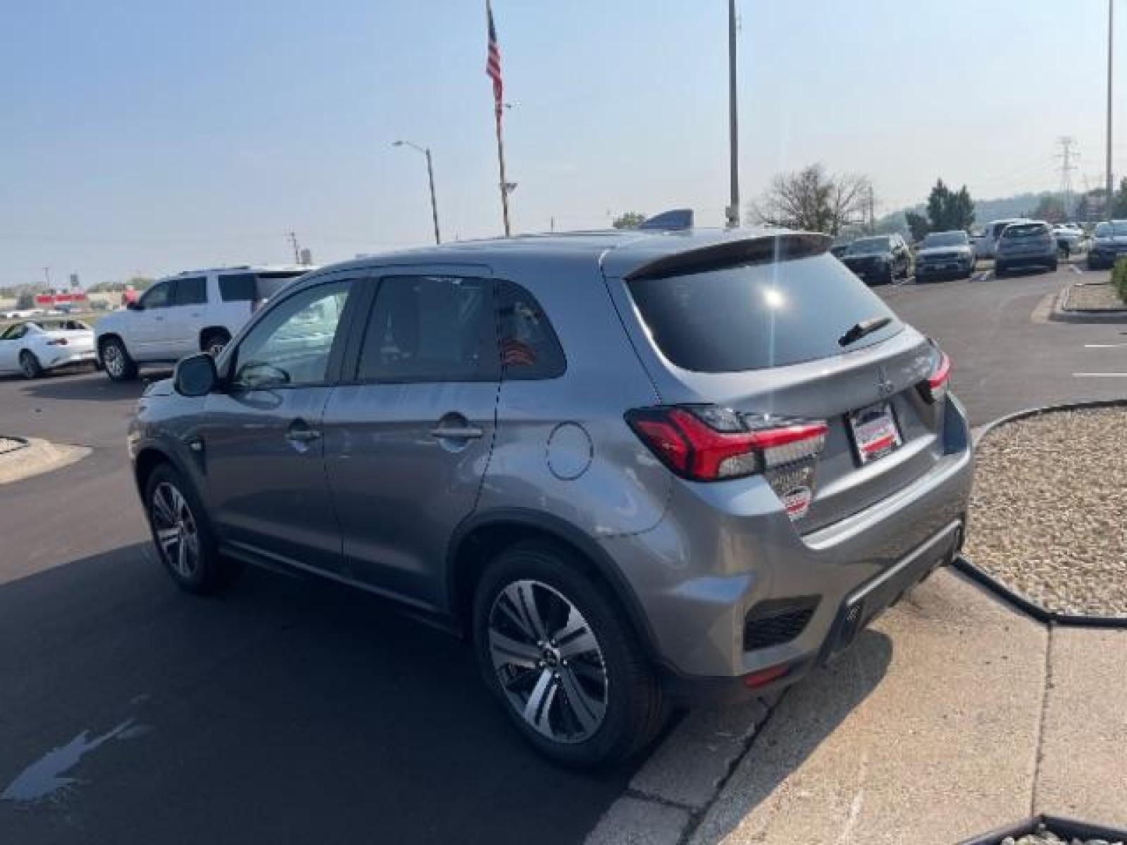 2022 Mercury Gray Metallic Mitsubishi Outlander Sport 2.0 ES CVT (JA4APUAU1NU) with an 2.0L L4 DOHC 16V engine, Continuously Variable Transmission transmission, located at 3301 W Hwy 13, Burnsville, MN, 55337, (952) 460-3200, 44.775333, -93.320808 - Photo #6