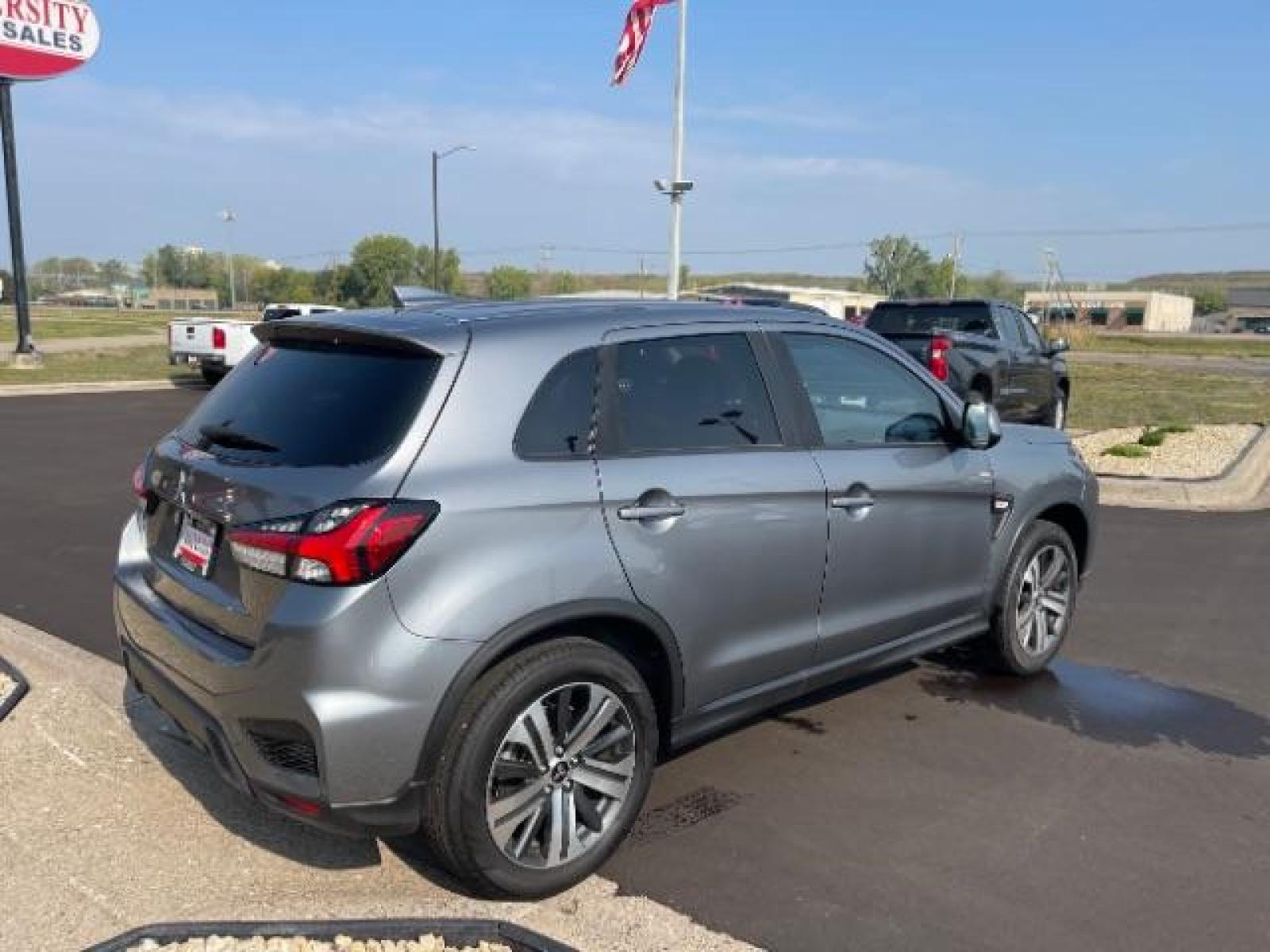 2022 Mercury Gray Metallic Mitsubishi Outlander Sport 2.0 ES CVT (JA4APUAU1NU) with an 2.0L L4 DOHC 16V engine, Continuously Variable Transmission transmission, located at 3301 W Hwy 13, Burnsville, MN, 55337, (952) 460-3200, 44.775333, -93.320808 - Photo #8