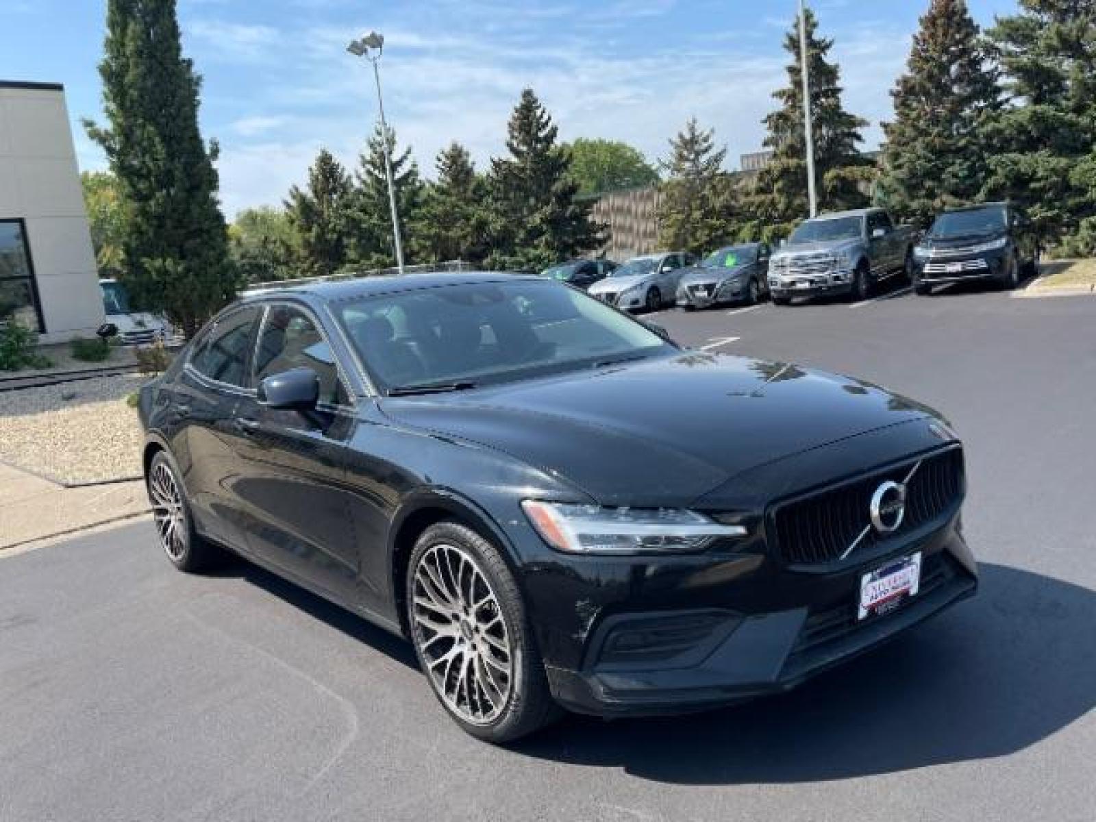 2020 Black Stone Volvo S60 T5 Momentum (7JR102FK9LG) with an 2.0L L4 DOHC 16V engine, 8-Speed Automatic transmission, located at 745 S Robert St, St. Paul, MN, 55107, (651) 222-2991, 44.923389, -93.081215 - Photo #7
