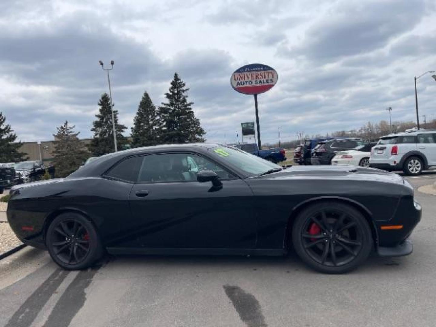 2017 Pitch Black Clear Co Dodge Challenger R/T Plus (2C3CDZBT1HH) with an 5.7L V8 OHV 16V engine, 5-Speed Automatic transmission, located at 3301 W Hwy 13, Burnsville, MN, 55337, (952) 460-3200, 44.775333, -93.320808 - Photo#5