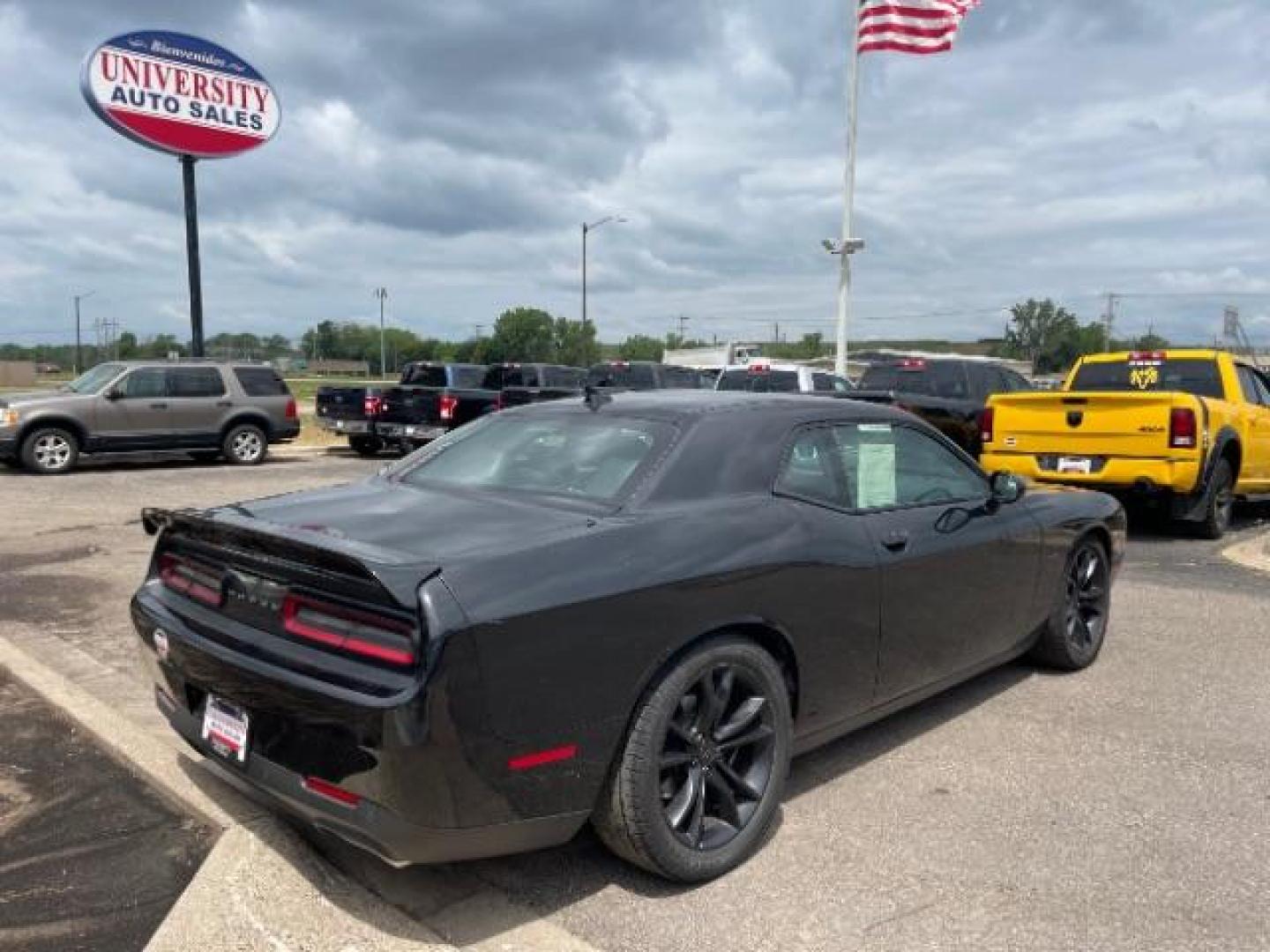 2017 Pitch Black Clear Coat Dodge Challenger R/T Plus (2C3CDZBT1HH) with an 5.7L V8 OHV 16V engine, 5-Speed Automatic transmission, located at 745 S Robert St, St. Paul, MN, 55107, (651) 222-2991, 44.923389, -93.081215 - Photo#5