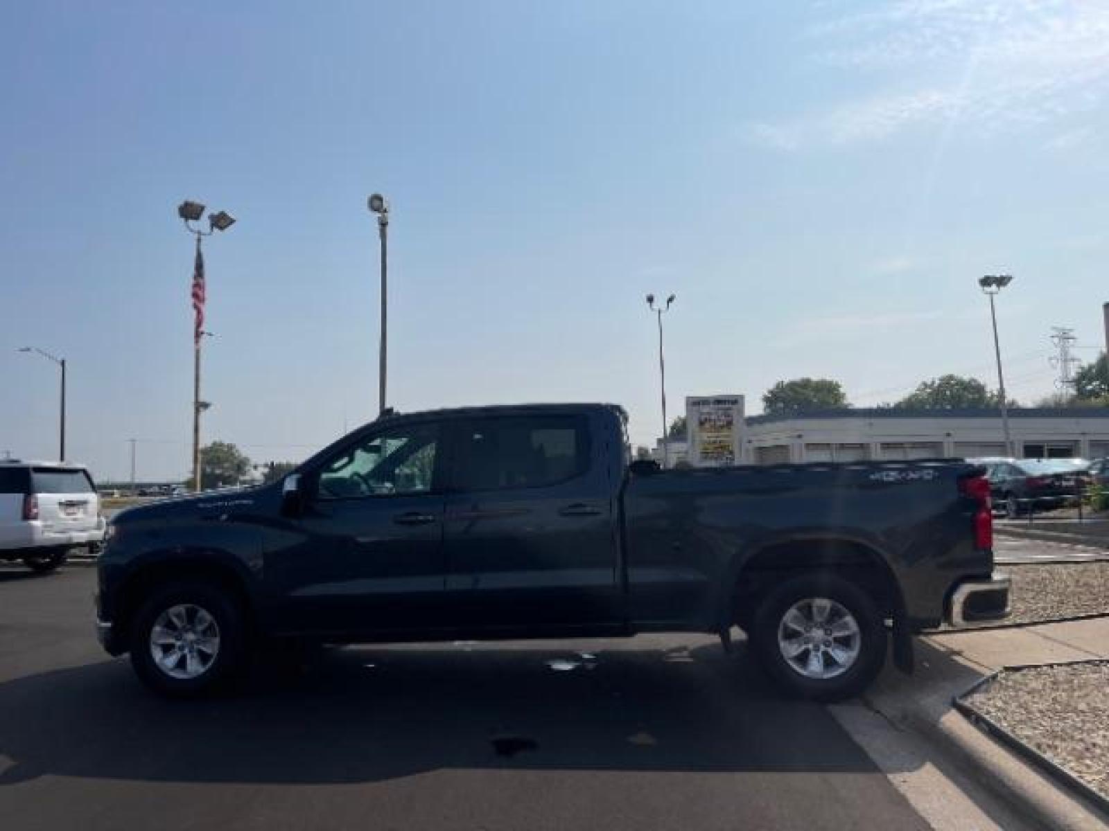 2019 Shadow Gray Metallic Chevrolet Silverado 1500 LT Crew Cab 4WD (1GCUYDED8KZ) with an 5.3L V8 OHV 16V engine, 6-Speed Automatic transmission, located at 3301 W Hwy 13, Burnsville, MN, 55337, (952) 460-3200, 44.775333, -93.320808 - Photo #2
