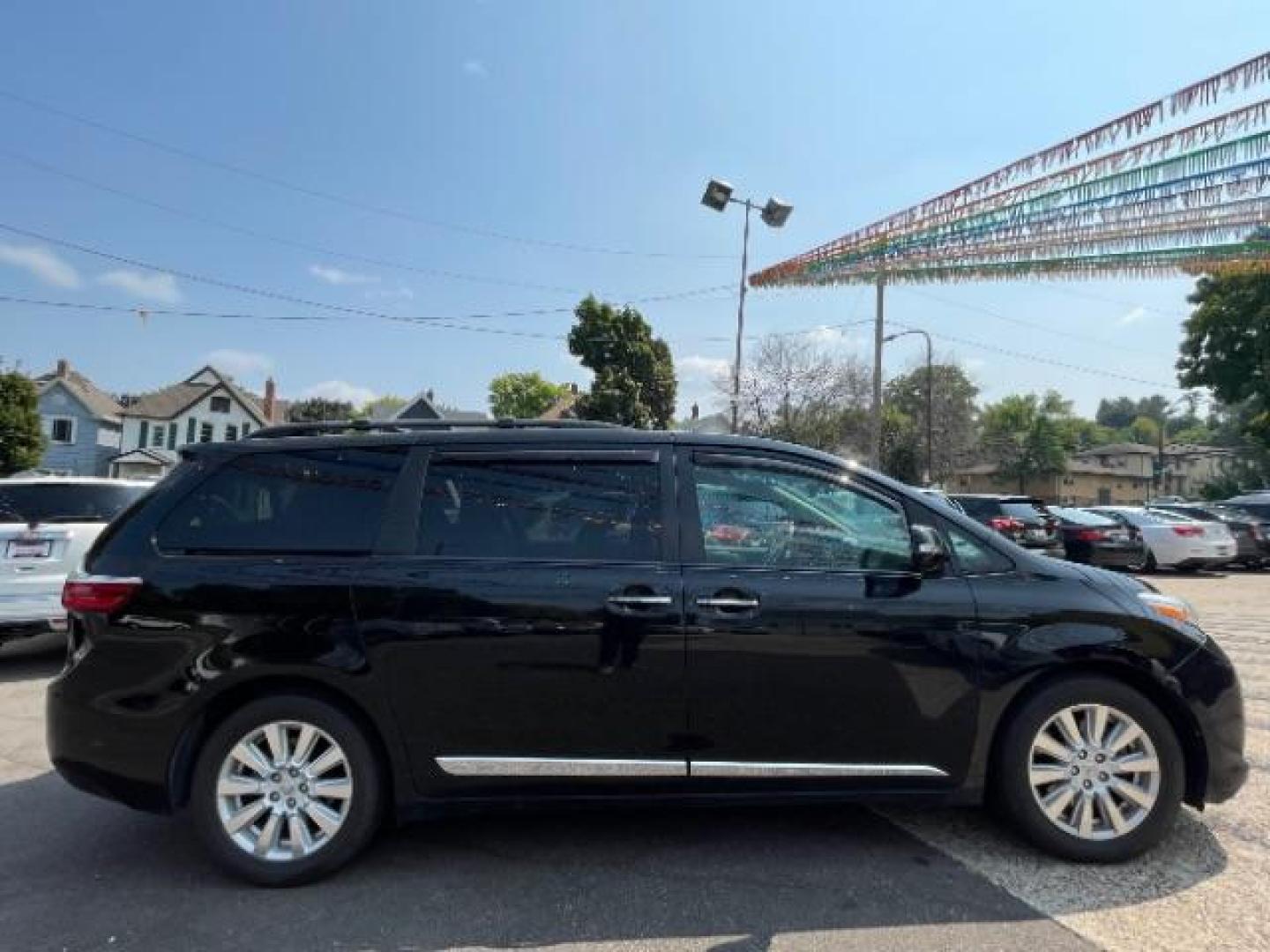 2017 Midnight Black Metallic Toyota Sienna Limited Premium 7-Passenger (5TDYZ3DC4HS) with an 3.5L V6 EFI DOHC 24V engine, 8-Speed Automatic transmission, located at 3301 W Hwy 13, Burnsville, MN, 55337, (952) 460-3200, 44.775333, -93.320808 - Photo#6