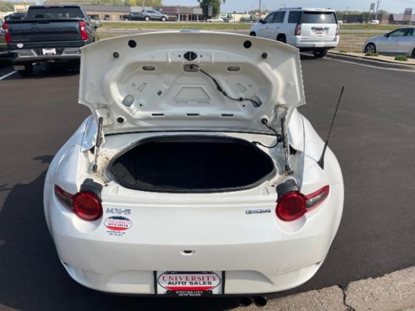 2021 Snowflake White Pearl Mica Mazda MX-5 Miata RF Grand Touring 6MT (JM1NDAM77M0) with an 2.0L L4 DOHC 16V engine, 6-speed automatic transmission, located at 745 S Robert St, St. Paul, MN, 55107, (651) 222-2991, 44.923389, -93.081215 - Photo#9