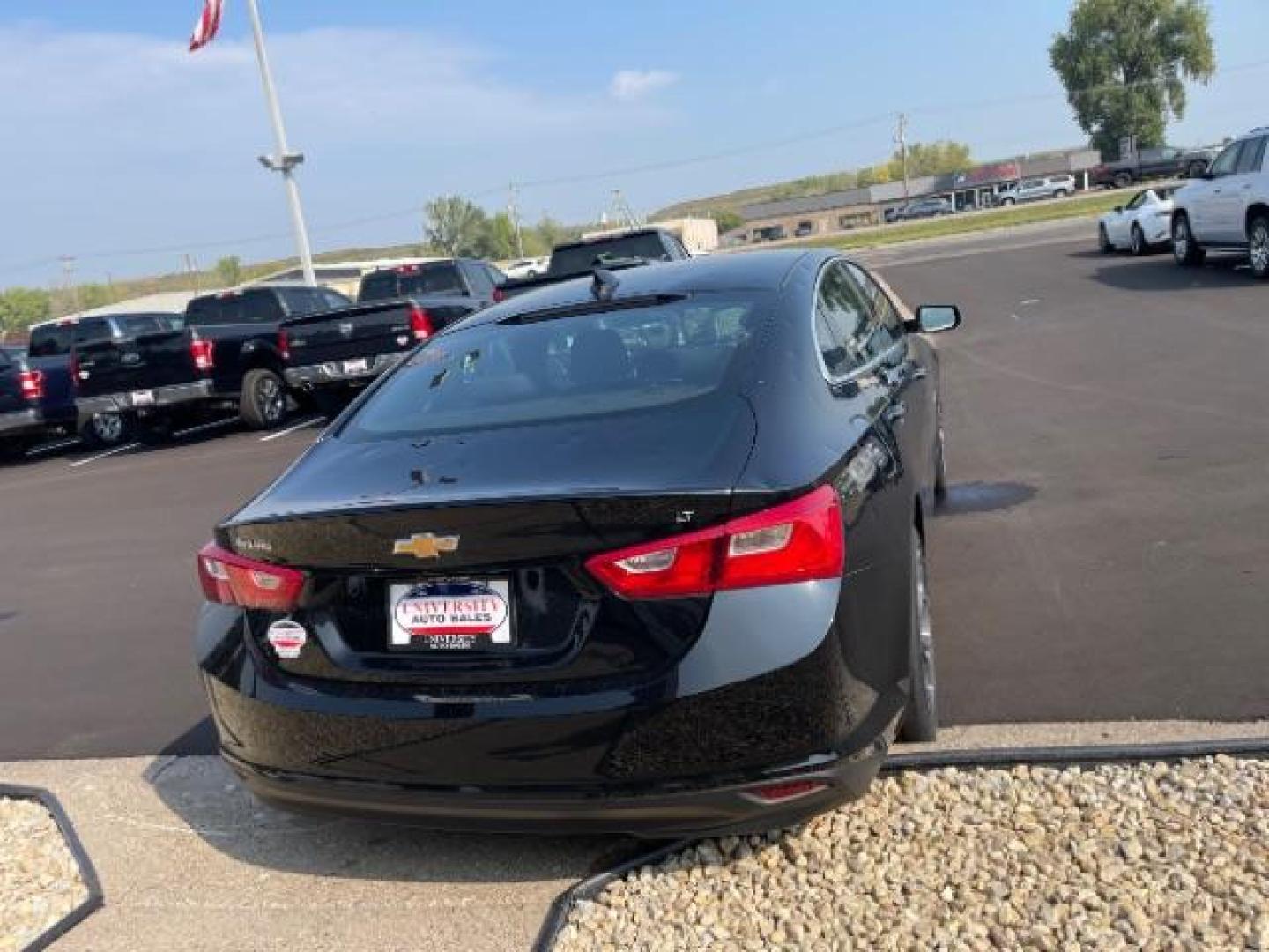 2023 Mosaic Black Metallic Chevrolet Malibu 1LT (1G1ZD5ST7PF) with an 1.5L L4 DOHC 16V engine, 6-Speed Automatic transmission, located at 745 S Robert St, St. Paul, MN, 55107, (651) 222-2991, 44.923389, -93.081215 - Photo#4