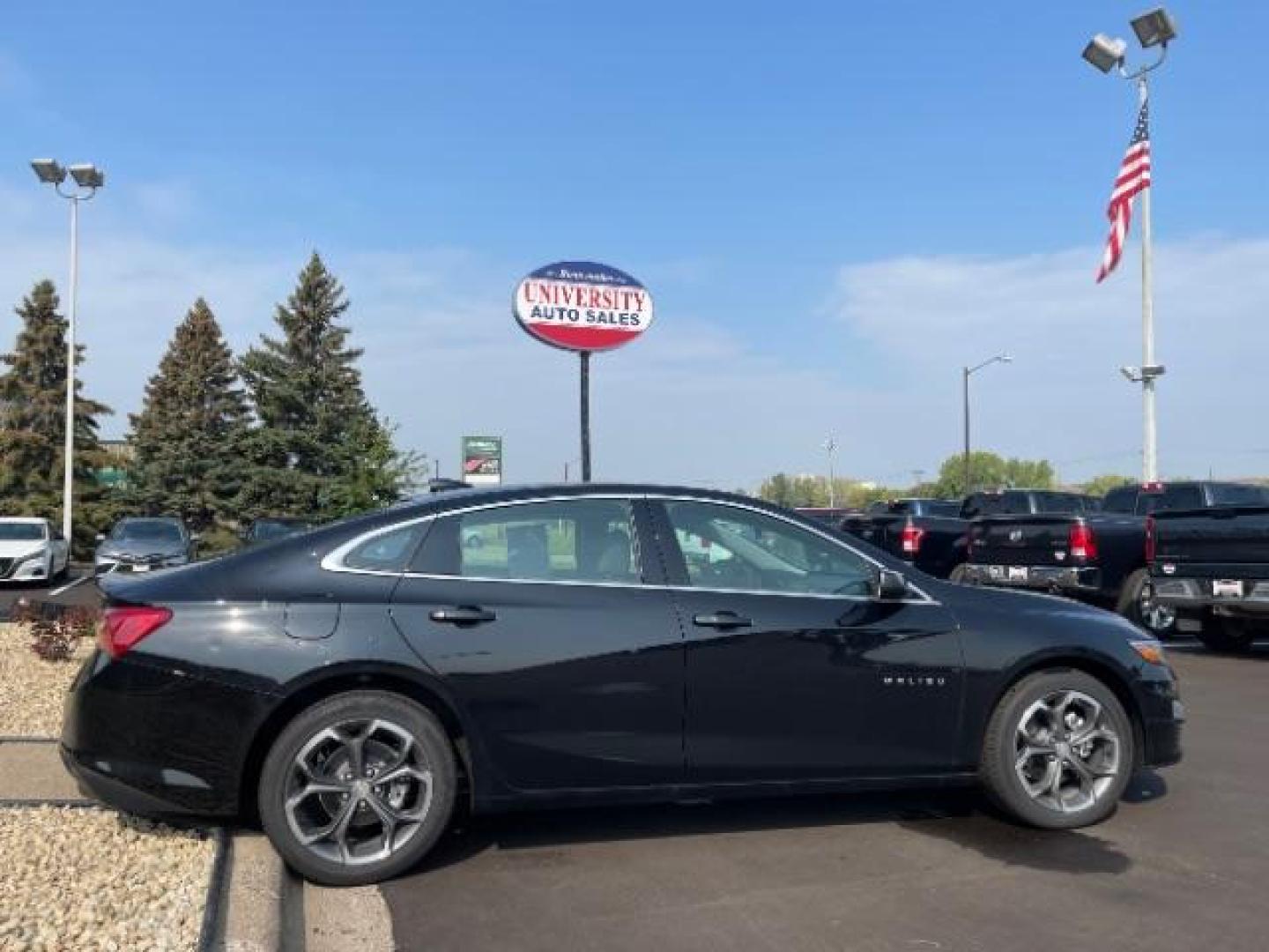 2023 Mosaic Black Metallic Chevrolet Malibu 1LT (1G1ZD5ST7PF) with an 1.5L L4 DOHC 16V engine, 6-Speed Automatic transmission, located at 745 S Robert St, St. Paul, MN, 55107, (651) 222-2991, 44.923389, -93.081215 - Photo#8