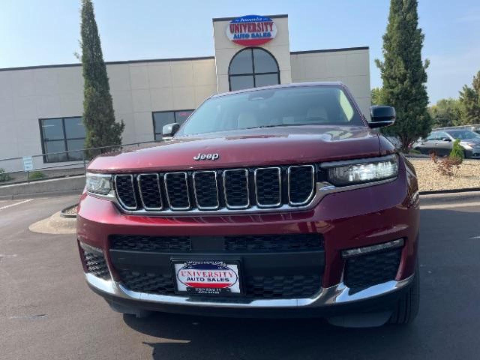 2021 Velvet Red Pearl Coat Jeep Grand Cherokee Limited 4WD (1C4RJKBG9M8) with an 3.6L V6 DOHC 24V engine, 8-Speed Automatic transmission, located at 3301 W Hwy 13, Burnsville, MN, 55337, (952) 460-3200, 44.775333, -93.320808 - Photo #0