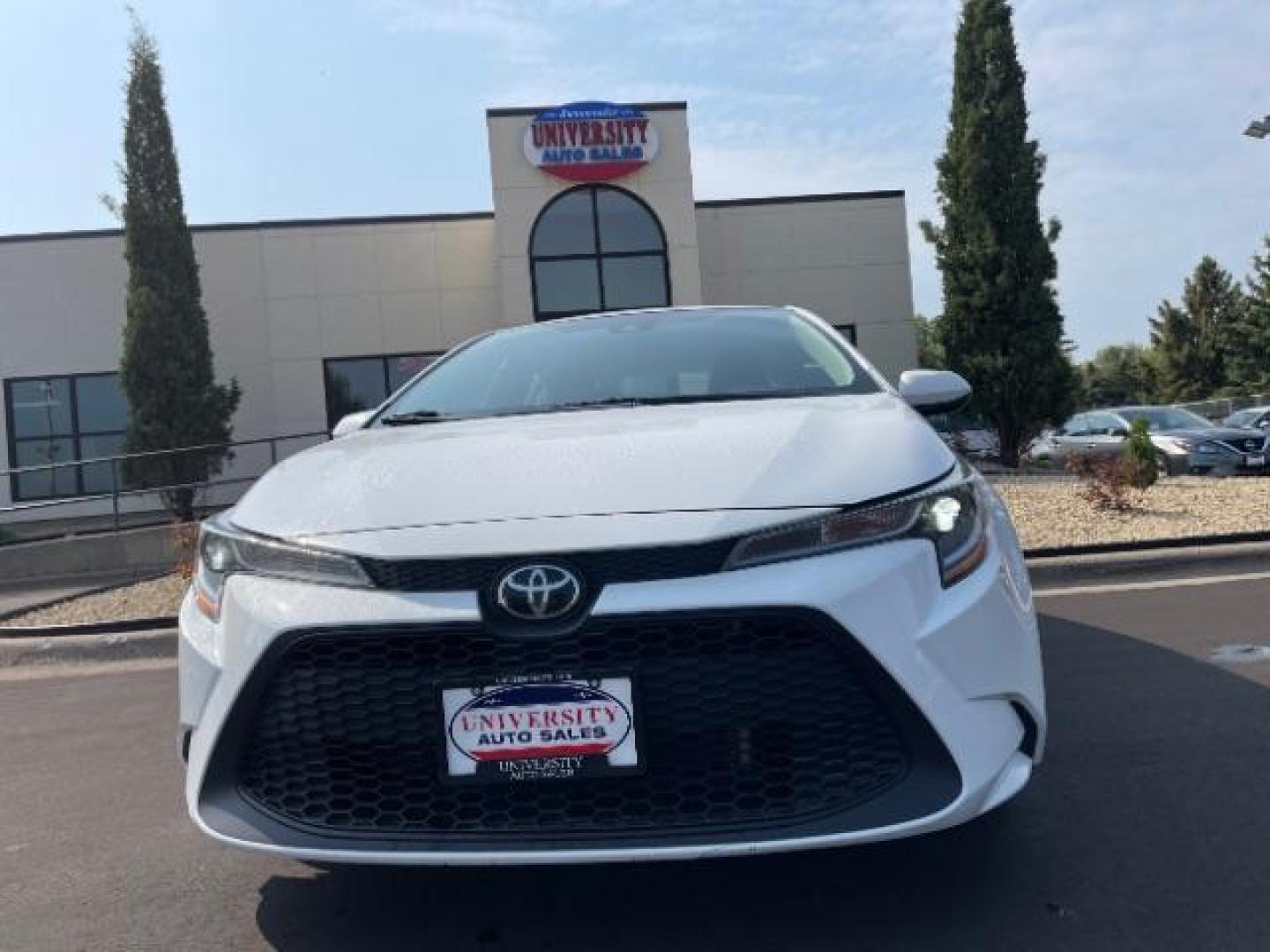 2021 WHITE Toyota Corolla LE (5YFEPMAE3MP) with an 1.8L L4 DOHC 16V engine, Continuously Variable Transmission transmission, located at 3301 W Hwy 13, Burnsville, MN, 55337, (952) 460-3200, 44.775333, -93.320808 - Photo#0