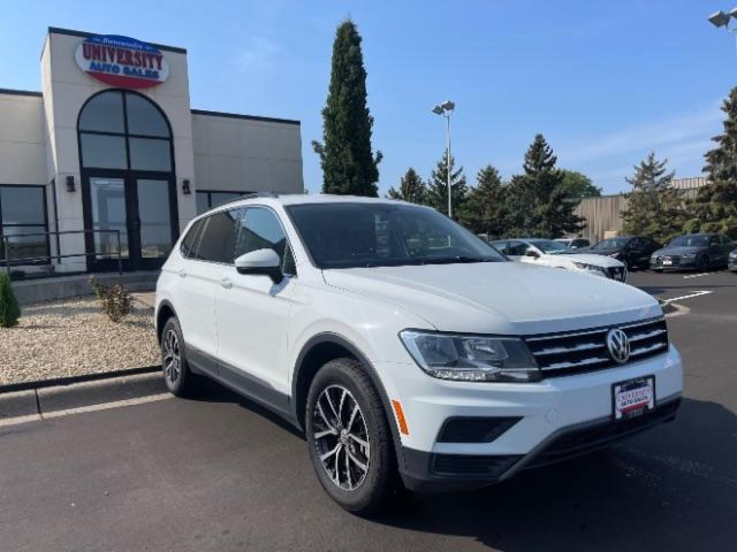 2021 Pure White Volkswagen Tiguan SE 4Motion (3VV2B7AX5MM) with an 2.0L L4 DOHC 16V TURBO engine, 8-Speed Automatic transmission, located at 745 S Robert St, St. Paul, MN, 55107, (651) 222-2991, 44.923389, -93.081215 - Photo#4