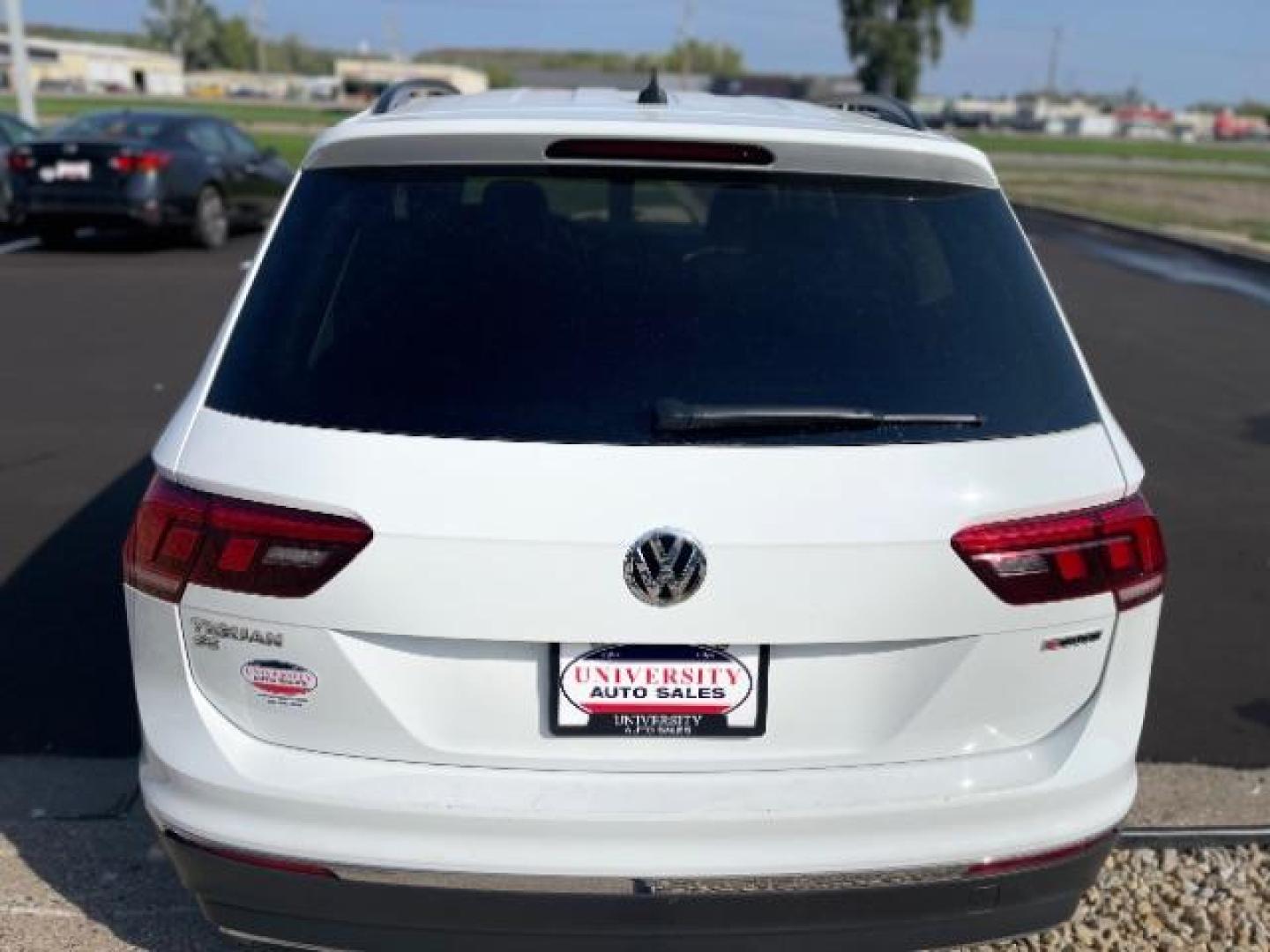 2021 Pure White Volkswagen Tiguan SE 4Motion (3VV2B7AX5MM) with an 2.0L L4 DOHC 16V TURBO engine, 8-Speed Automatic transmission, located at 745 S Robert St, St. Paul, MN, 55107, (651) 222-2991, 44.923389, -93.081215 - Photo#8