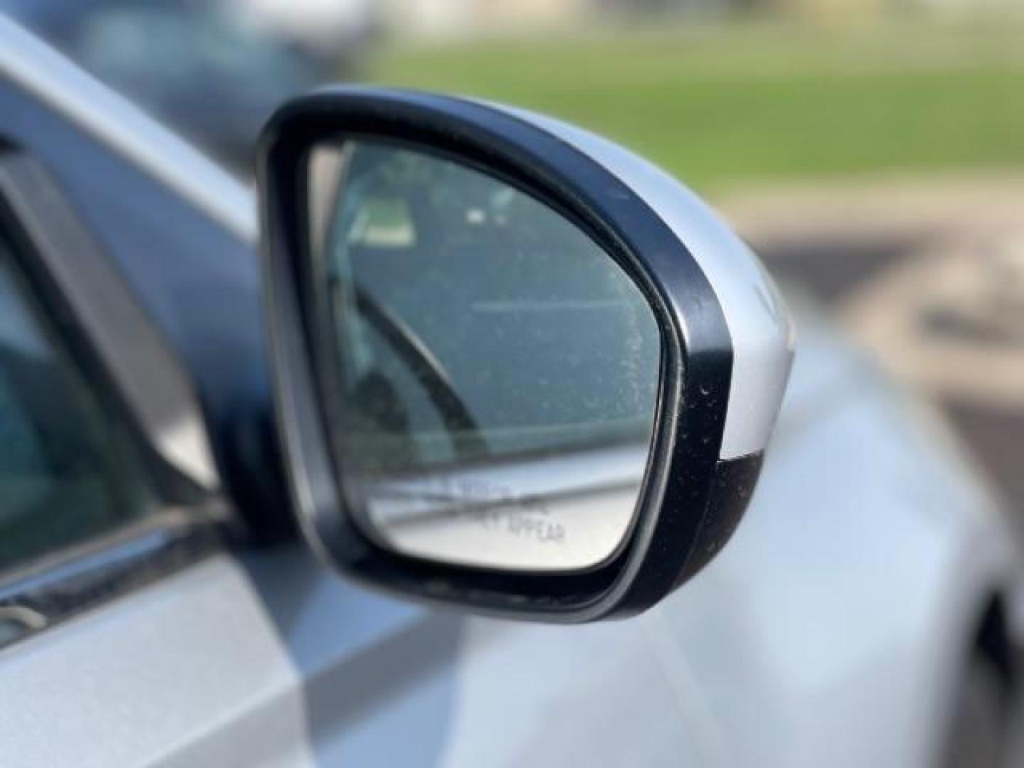 2021 Brilliant Silver Metallic Nissan Altima 2.5 SV (1N4BL4DV5MN) with an 2.5L L4 DOHC 16V engine, Continuously Variable Transmission transmission, located at 745 S Robert St, St. Paul, MN, 55107, (651) 222-2991, 44.923389, -93.081215 - Photo#6