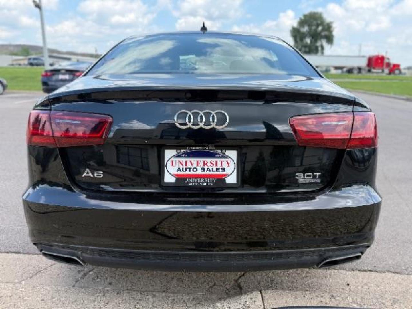 2016 Brilliant Black Audi A6 3.0T Premium Plus qu (WAUFGAFC7GN) with an 3.0L V6 DOHC 24V TUR engine, 8-Speed Automatic transmission, located at 3301 W Hwy 13, Burnsville, MN, 55337, (952) 460-3200, 44.775333, -93.320808 - Photo#4