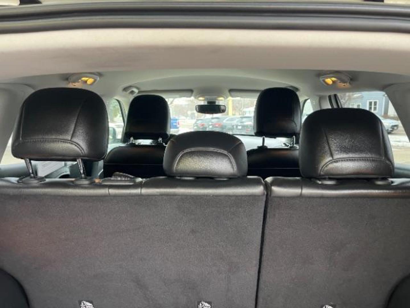 2018 WHITE Jeep Compass Limited 4WD (3C4NJDCB6JT) with an 2.4L L4 DOHC 16V engine, Continuously Variabl transmission, located at 745 S Robert St, St. Paul, MN, 55107, (651) 222-2991, 44.923389, -93.081215 - Photo#8