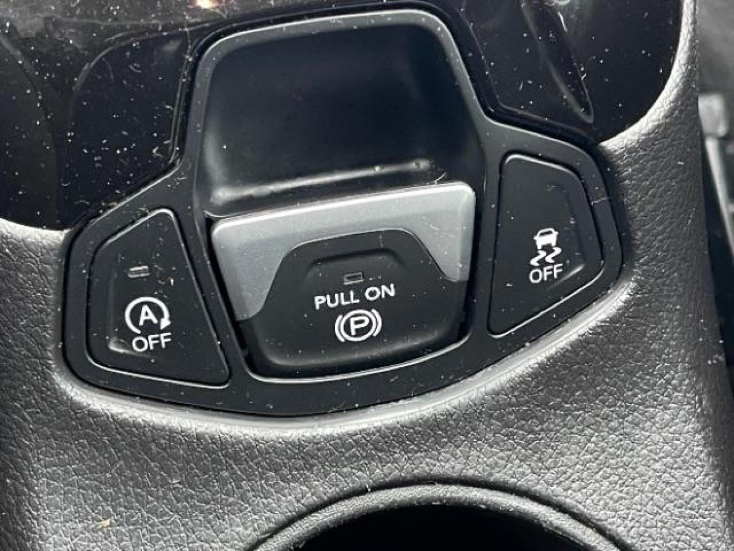 2018 WHITE Jeep Compass Limited 4WD (3C4NJDCB6JT) with an 2.4L L4 DOHC 16V engine, Continuously Variabl transmission, located at 745 S Robert St, St. Paul, MN, 55107, (651) 222-2991, 44.923389, -93.081215 - Photo#16