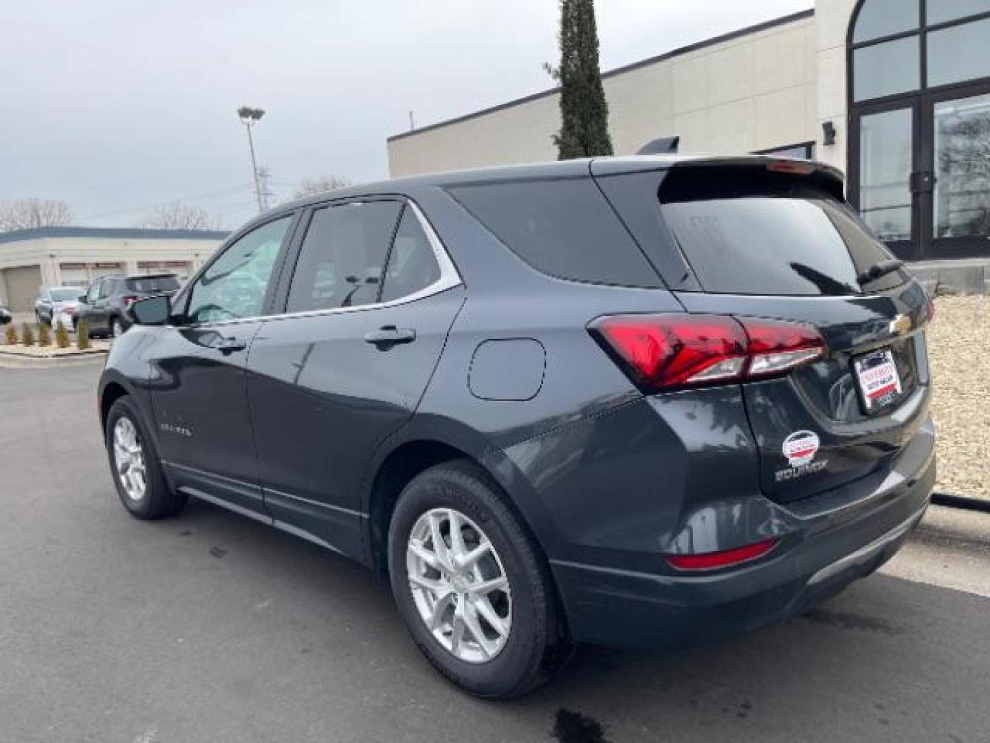 2022 Iron Gray Metallic Chevrolet Equinox LT 1.5 2WD (2GNAXKEV9N6) with an 1.5L L4 DIR DOHC 16V TURBO engine, 6-Speed Automatic transmission, located at 745 S Robert St, St. Paul, MN, 55107, (651) 222-2991, 44.923389, -93.081215 - Photo#3