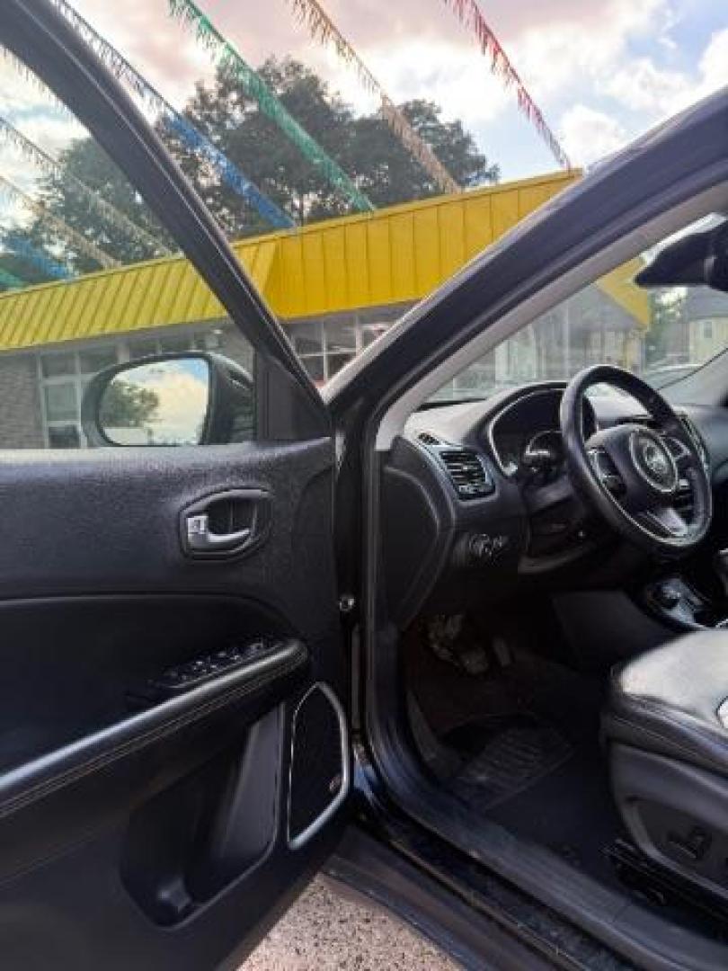 2018 Diamond Black Crysta Jeep Compass Limited 4WD (3C4NJDCB8JT) with an 2.4L L4 DOHC 16V engine, Continuously Variabl transmission, located at 745 S Robert St, St. Paul, MN, 55107, (651) 222-2991, 44.923389, -93.081215 - Photo#11