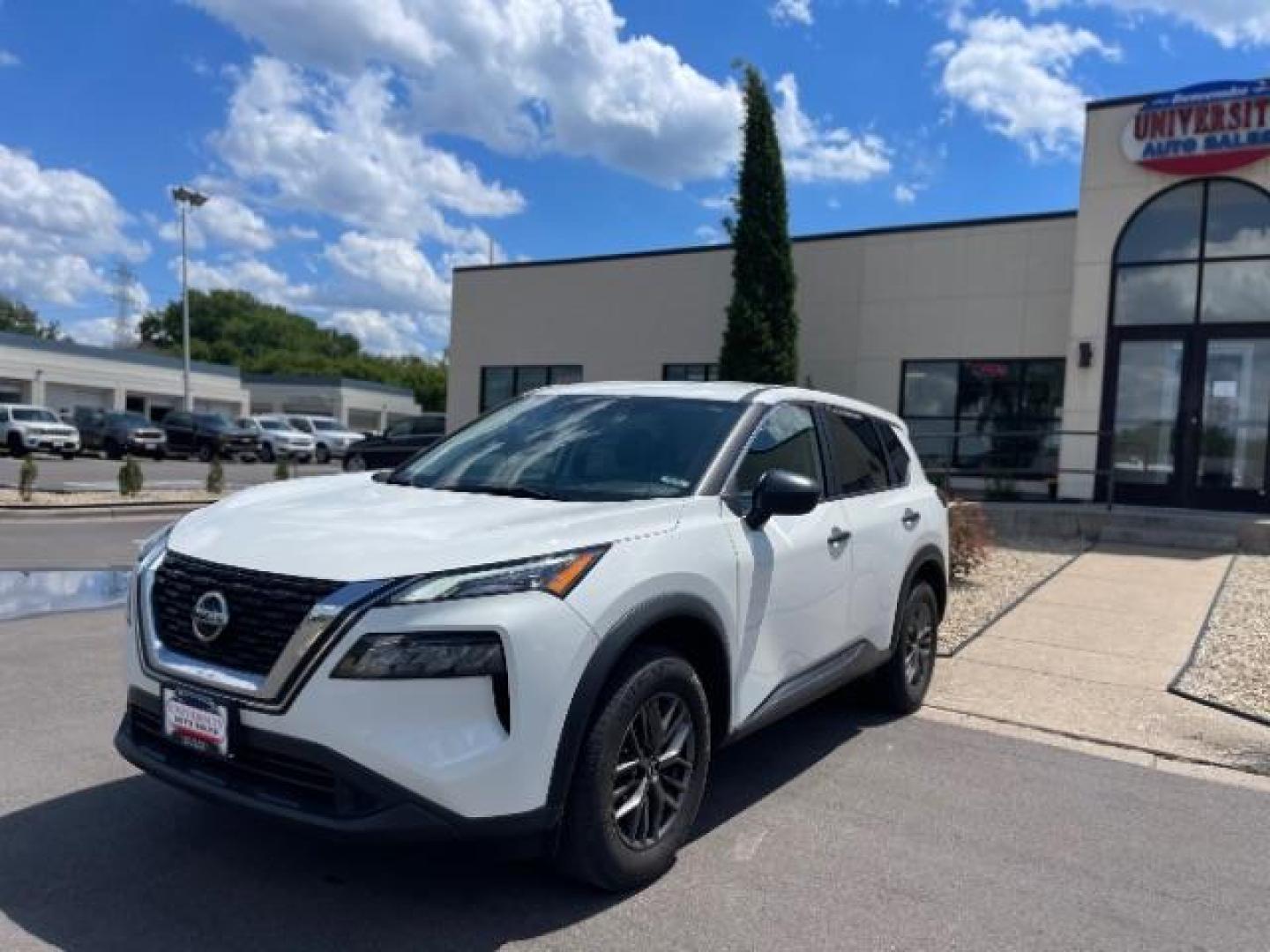 2021 Glacier White Nissan Rogue S (5N1AT3AA0MC) with an 2.5L L4 DOHC 16V engine, Continuously Variabl transmission, located at 745 S Robert St, St. Paul, MN, 55107, (651) 222-2991, 44.923389, -93.081215 - Photo#2