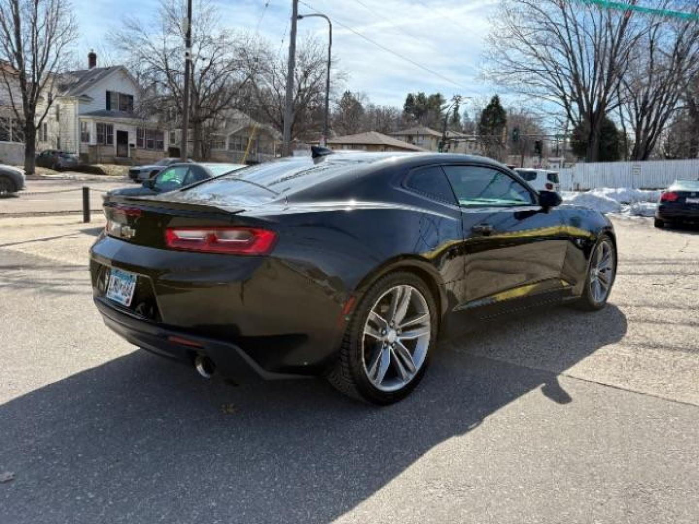 2018 Mosaic Black Metalli /Jet Black, cloth Chevrolet Camaro 1LT Coupe 8A (1G1FB1RS6J0) with an 3.6L V6 DOHC 24V engine, 8-Speed Automatic transmission, located at 745 S Robert St, St. Paul, MN, 55107, (651) 222-2991, 44.923389, -93.081215 - Photo#9