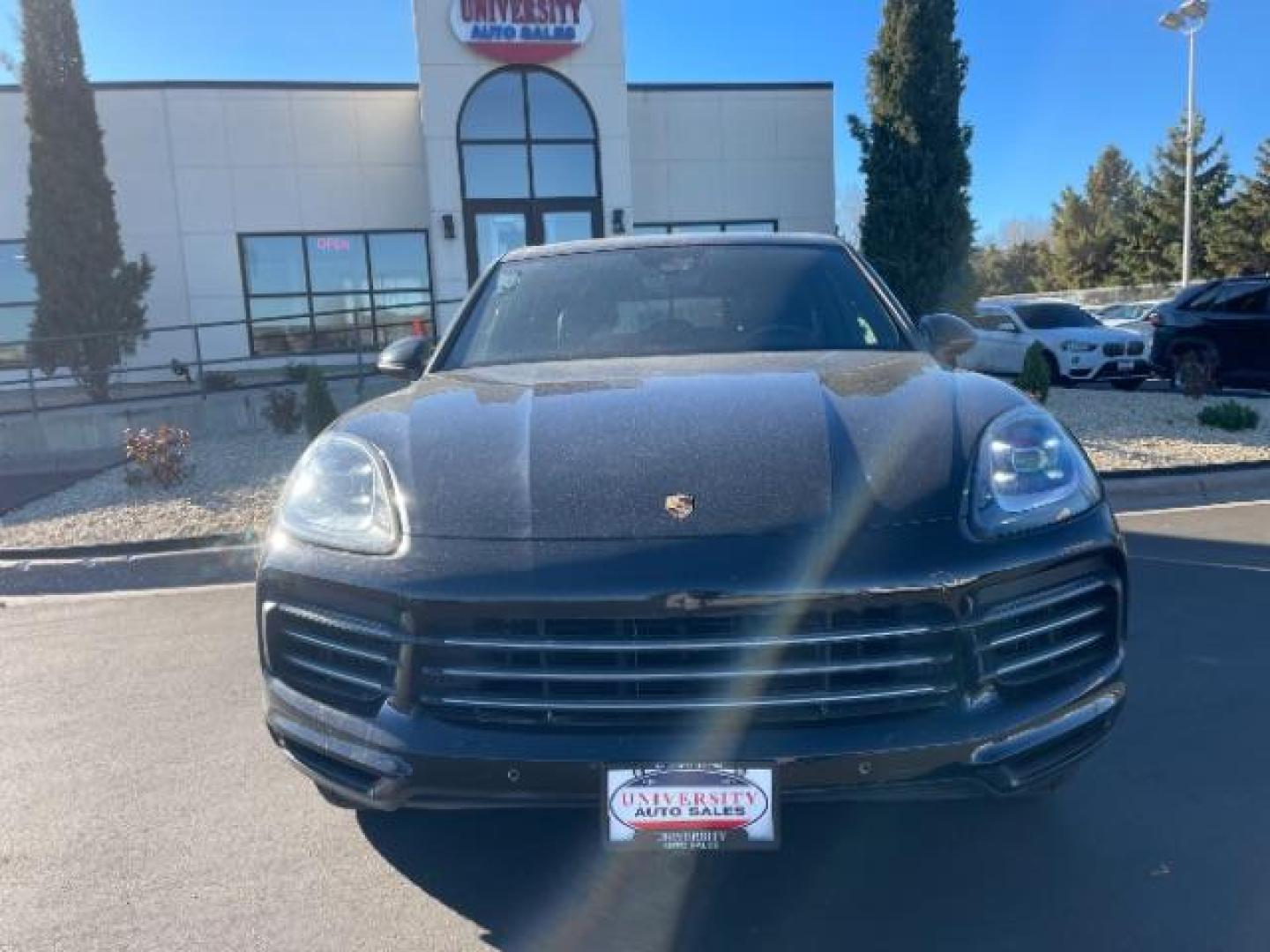 2020 Black Porsche Cayenne Base (WP1AA2AYXLD) with an 3.0L V6 DOHC 24V engine, 6-Speed Automatic transmission, located at 3301 W Hwy 13, Burnsville, MN, 55337, (952) 460-3200, 44.775333, -93.320808 - Photo#6