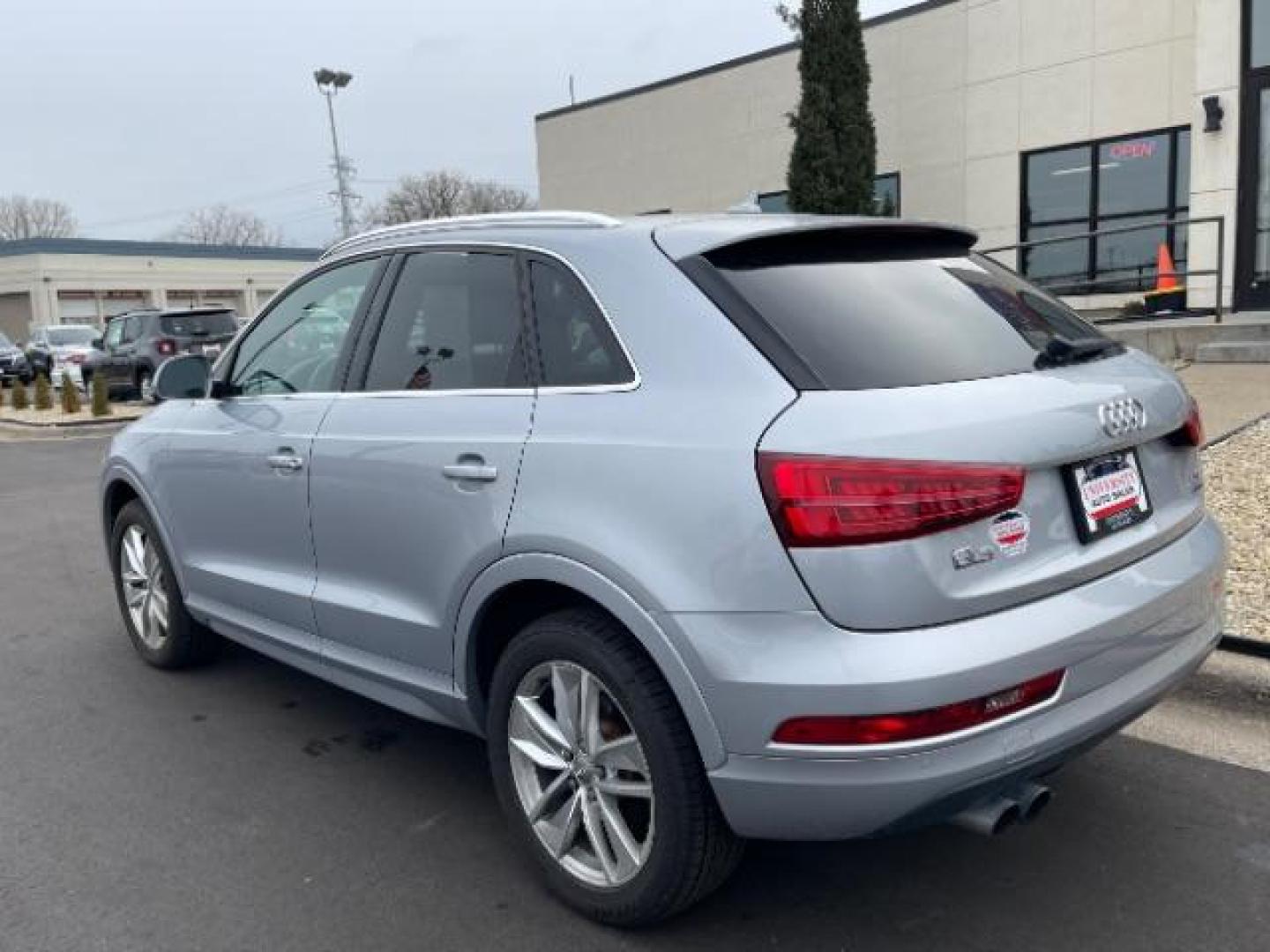 2016 Cuvee Silver Metallic Audi Q3 2.0T quattro Premium Plus (WA1EFCFS8GR) with an 2.0L L4 DOHC 24V engine, 6-Speed Automatic transmission, located at 745 S Robert St, St. Paul, MN, 55107, (651) 222-2991, 44.923389, -93.081215 - Photo#3