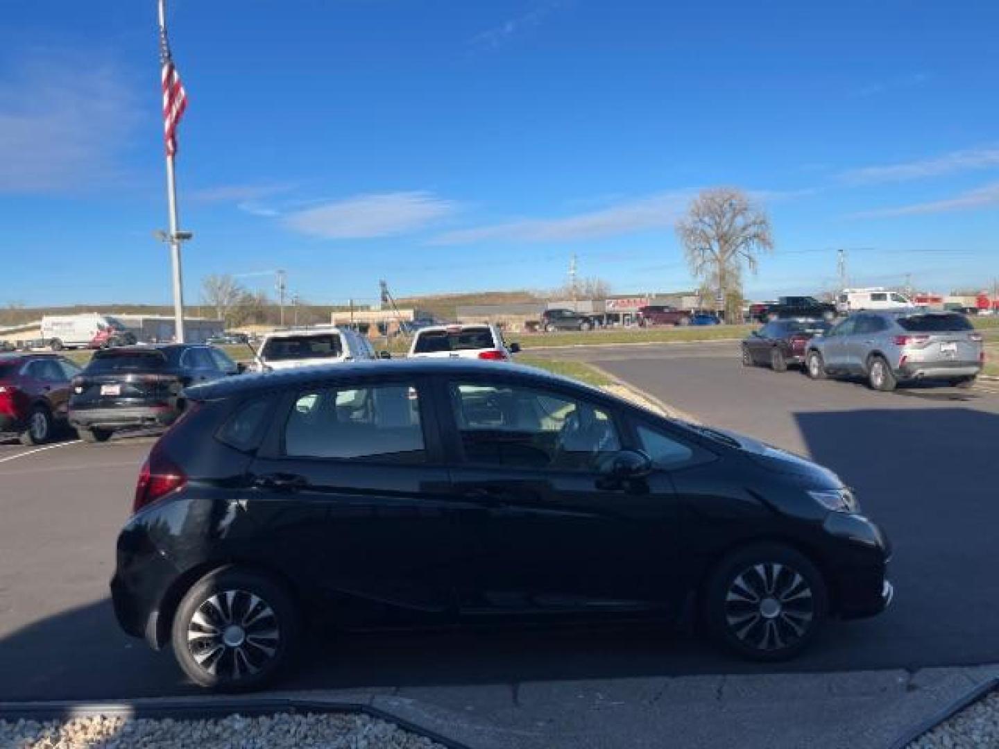 2019 Crystal Black Pearl Honda Fit LX CVT (3HGGK5H43KM) with an 1.5L L4 SOHC 16V engine, Continuously Variable Transmission transmission, located at 745 S Robert St, St. Paul, MN, 55107, (651) 222-2991, 44.923389, -93.081215 - Photo#8