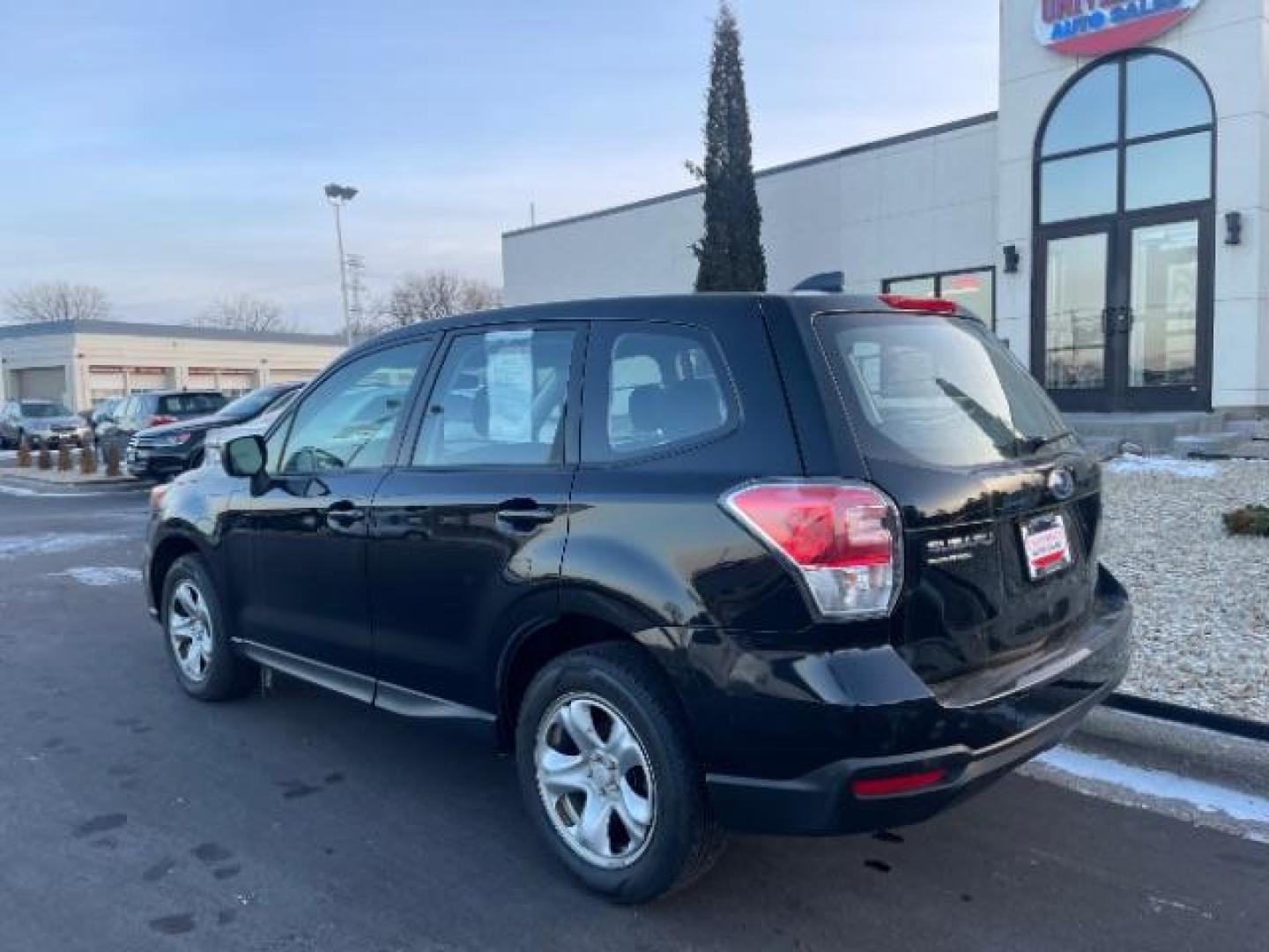 2018 Crystal Black Silica Subaru Forester 2.5i PZEV CVT (JF2SJAAC9JH) with an 2.5L H4 SOHC 16V engine, Continuously Variable Transmission transmission, located at 745 S Robert St, St. Paul, MN, 55107, (651) 222-2991, 44.923389, -93.081215 - Photo#3