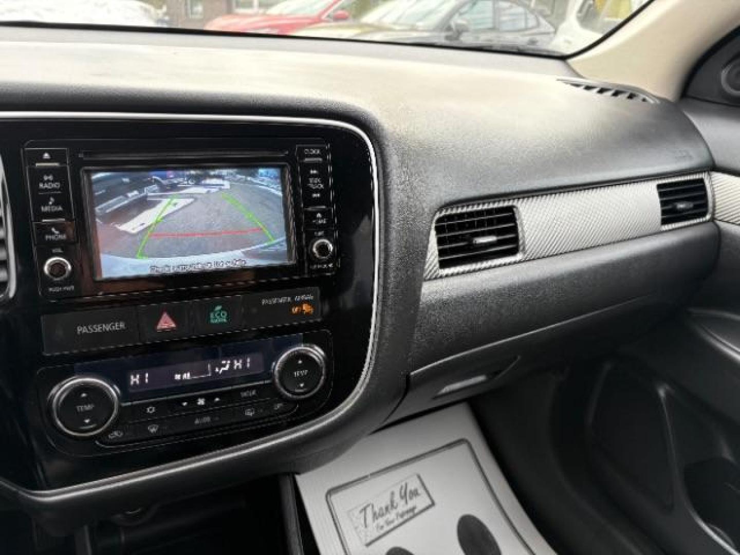 2016 Diamond White Mitsubishi Outlander SE AWD (JA4AZ3A32GZ) with an 2.4L L4 DOHC 16V engine, Continuously Variabl transmission, located at 745 S Robert St, St. Paul, MN, 55107, (651) 222-2991, 44.923389, -93.081215 - Photo#8