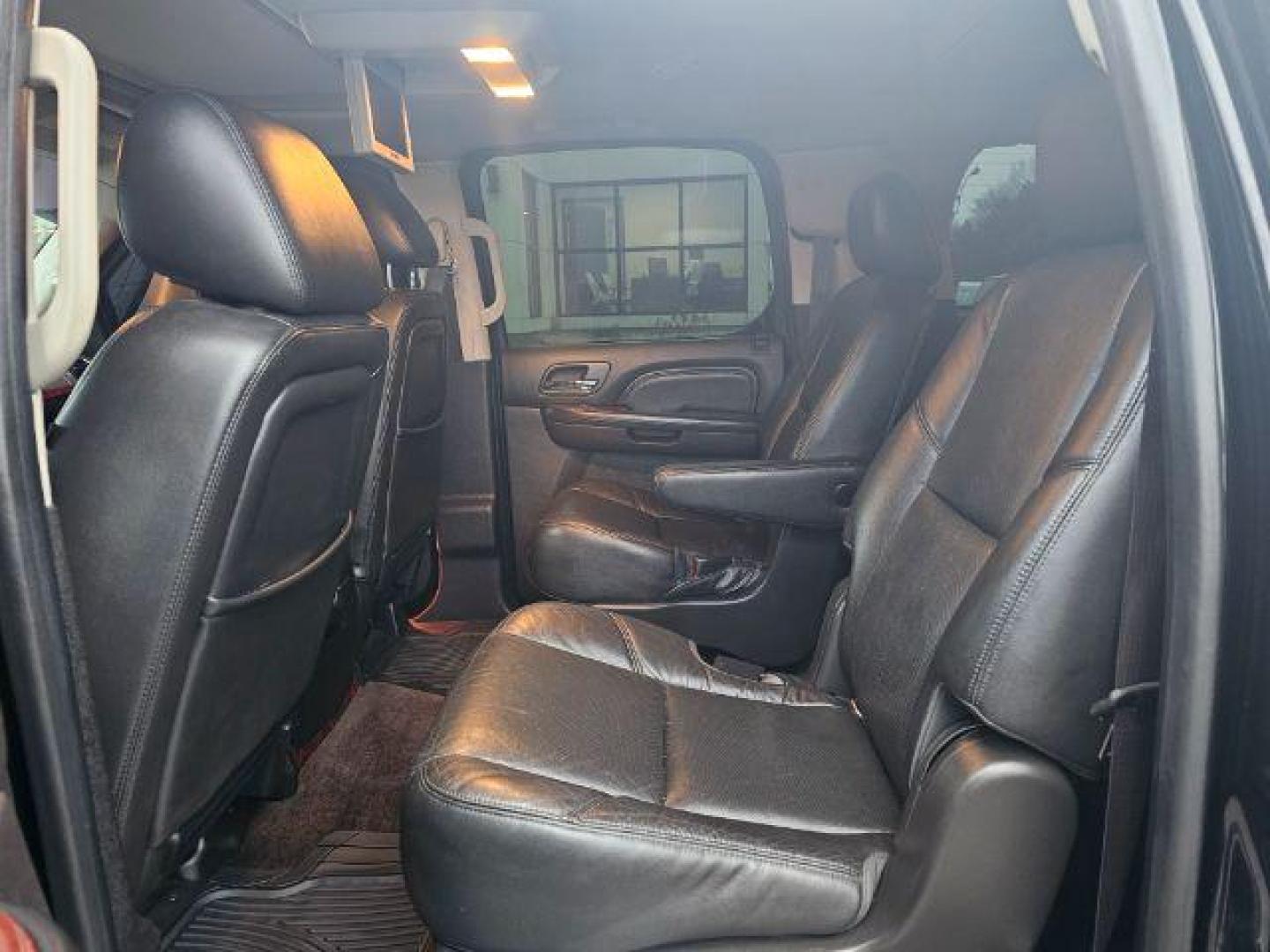 2014 Black Raven Cadillac Escalade ESV AWD Premium (1GYS4JEF6ER) with an 6.2L V8 OHV 16V FFV engine, 6-Speed Automatic transmission, located at 3301 W Hwy 13, Burnsville, MN, 55337, (952) 460-3200, 44.775333, -93.320808 - Photo#20