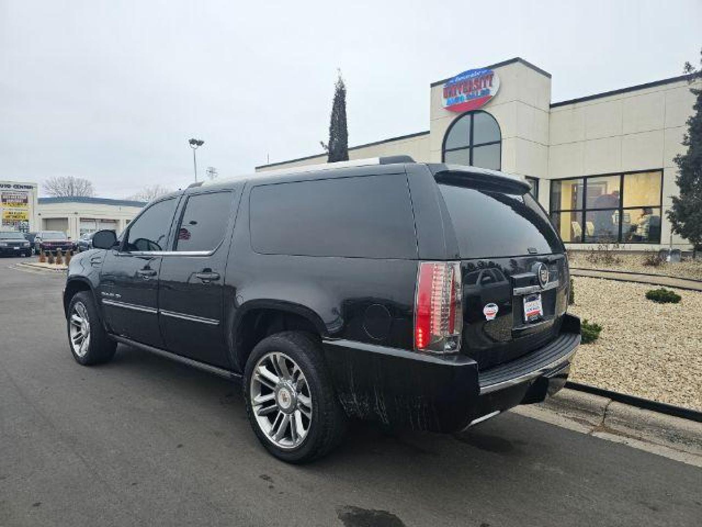 2014 Black Raven Cadillac Escalade ESV AWD Premium (1GYS4JEF6ER) with an 6.2L V8 OHV 16V FFV engine, 6-Speed Automatic transmission, located at 3301 W Hwy 13, Burnsville, MN, 55337, (952) 460-3200, 44.775333, -93.320808 - Photo#3