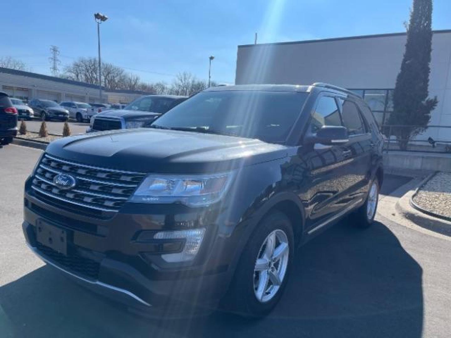 2016 Absolute Black Ford Explorer SPORT UTILITY 4-DR (1FM5K8D89GG) with an 3.5L V6 DOHC 24V engine, 6-Speed Automatic transmission, located at 3301 W Hwy 13, Burnsville, MN, 55337, (952) 460-3200, 44.775333, -93.320808 - Photo#4