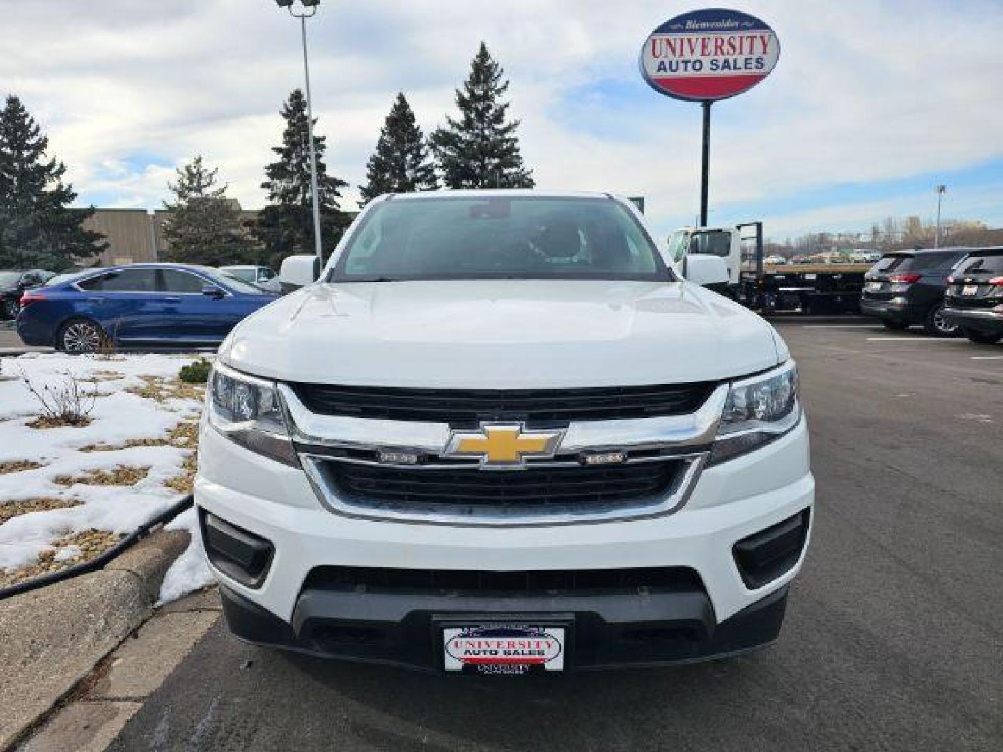 2020 Summit White Chevrolet Colorado Z71 Ext. Cab 4WD (1GCHTCEAXL1) with an 2.5L L4 DOHC 16V GAS engine, 6-Speed Automatic transmission, located at 745 S Robert St, St. Paul, MN, 55107, (651) 222-2991, 44.923389, -93.081215 - Photo#0