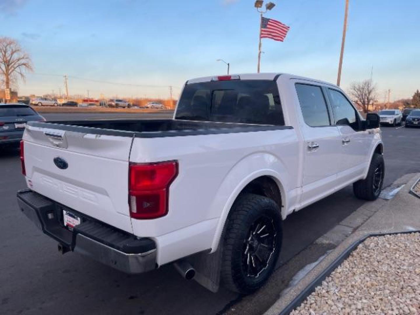 2018 Oxford White Ford F-150 Lariat SuperCrew 5.5-ft. Bed 4WD (1FTEW1E57JK) with an 5.0L V8 OHV 32V engine, 6-Speed Automatic transmission, located at 3301 W Hwy 13, Burnsville, MN, 55337, (952) 460-3200, 44.775333, -93.320808 - Photo#5