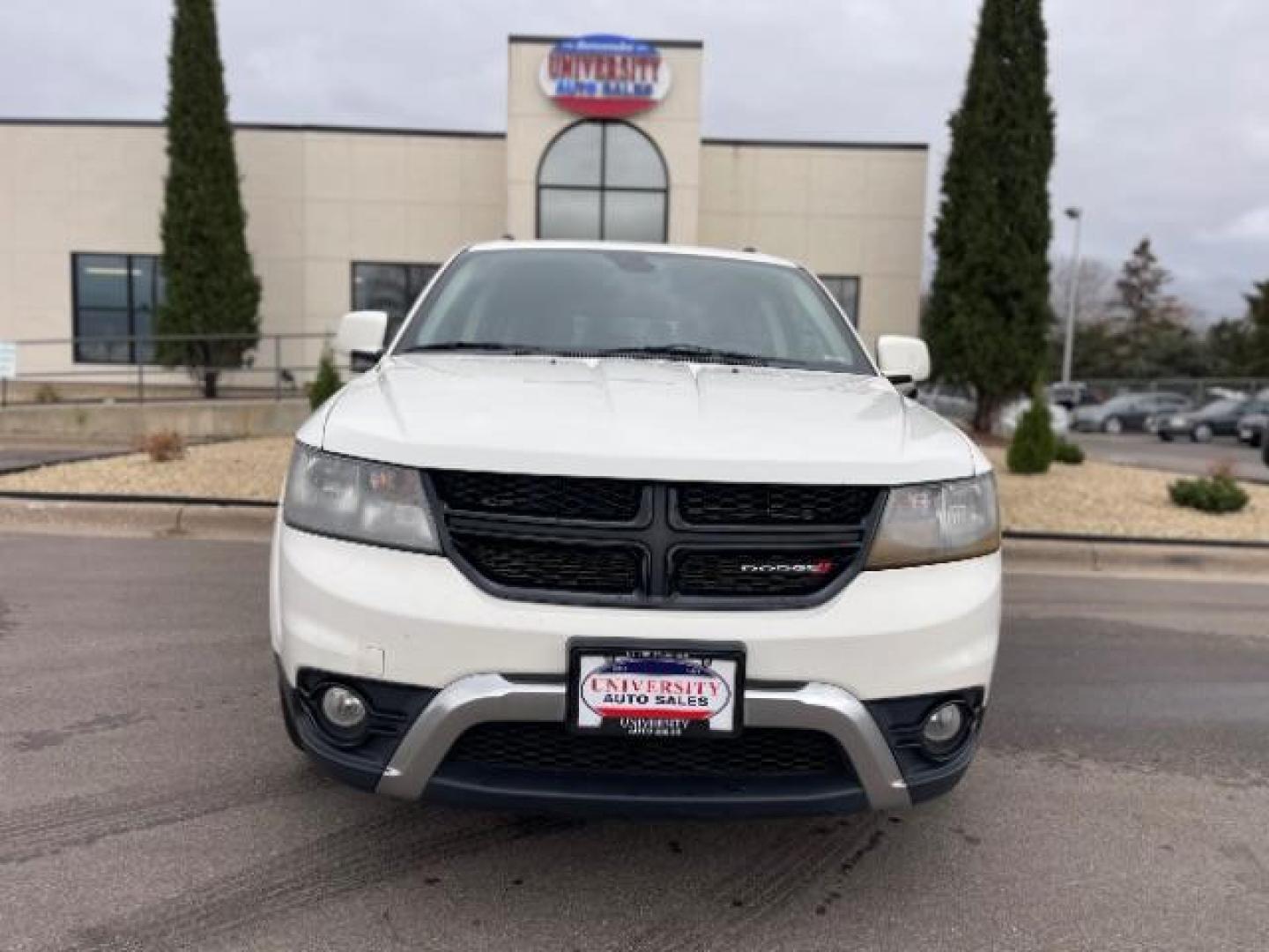 2018 Vice White Dodge Journey Crossroad AWD (3C4PDDGG3JT) with an 3.6L V6 DOHC 24V engine, 6-Speed Automatic transmission, located at 3301 W Hwy 13, Burnsville, MN, 55337, (952) 460-3200, 44.775333, -93.320808 - Photo#1